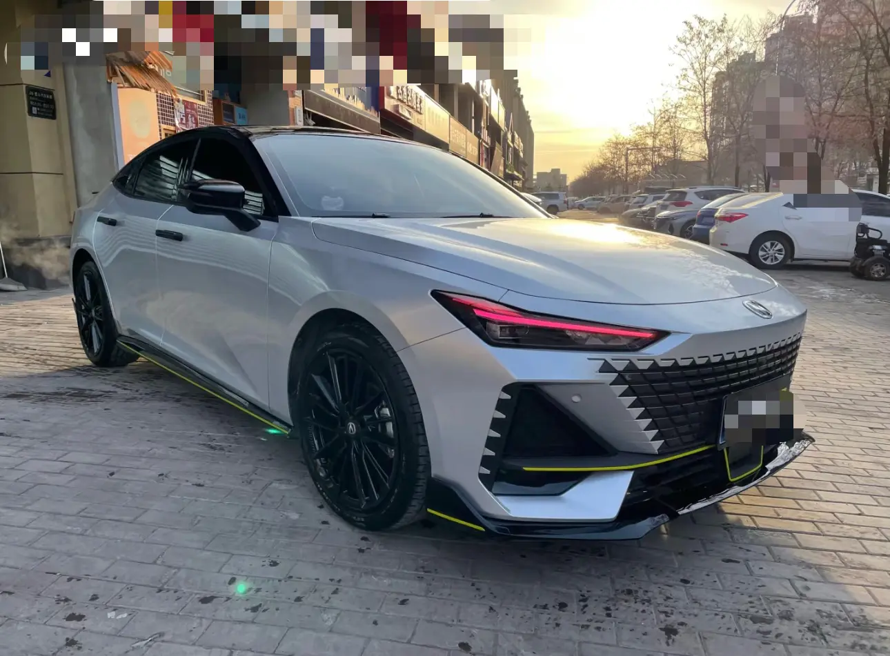 Changan UNI-V  из Китая