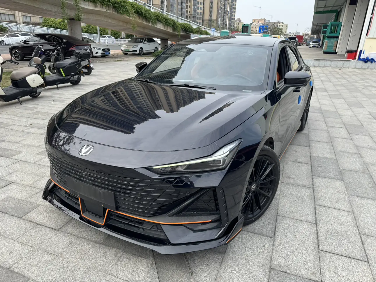 Changan UNI-V  из Китая