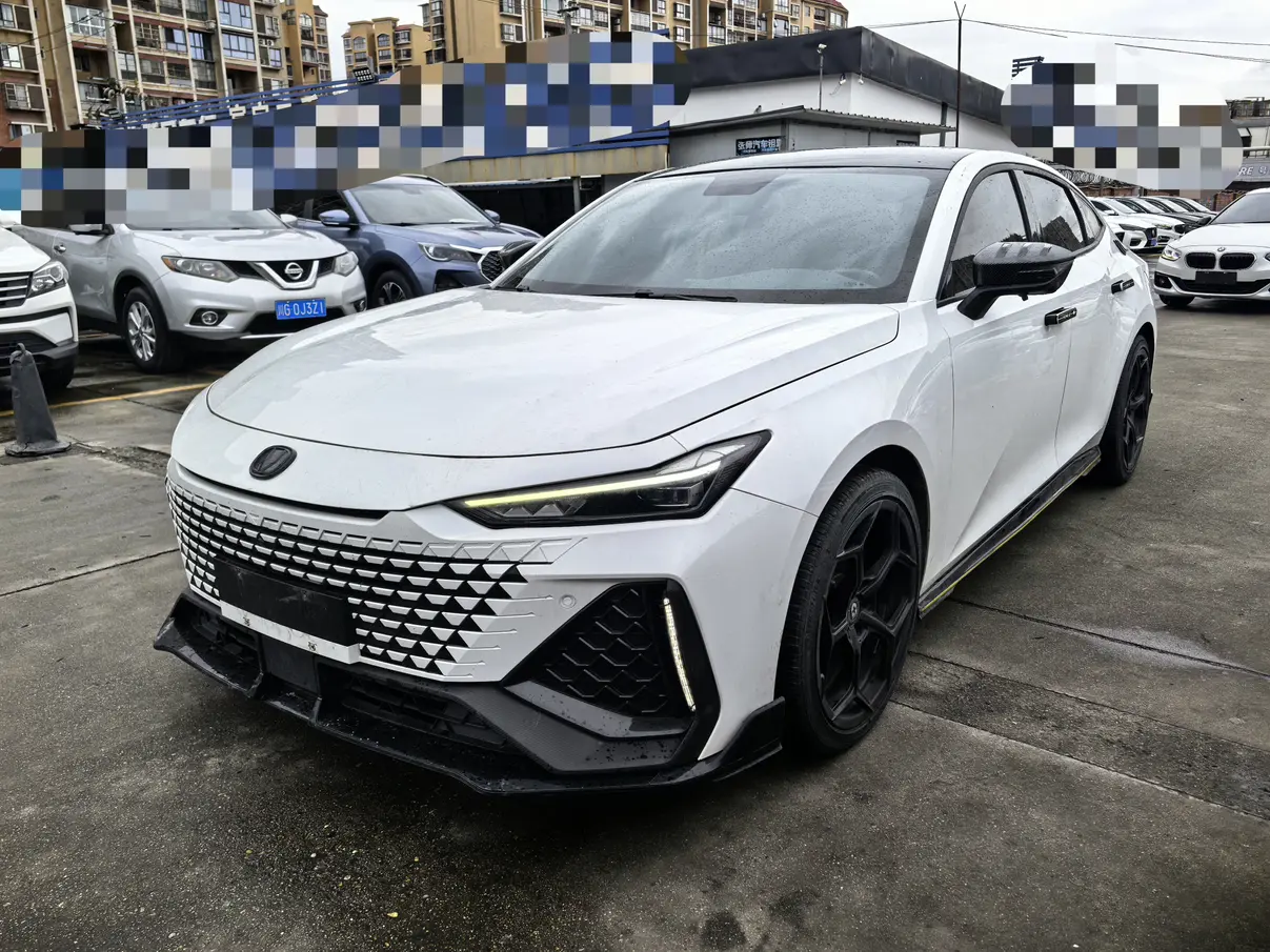 Changan UNI-V  из Китая