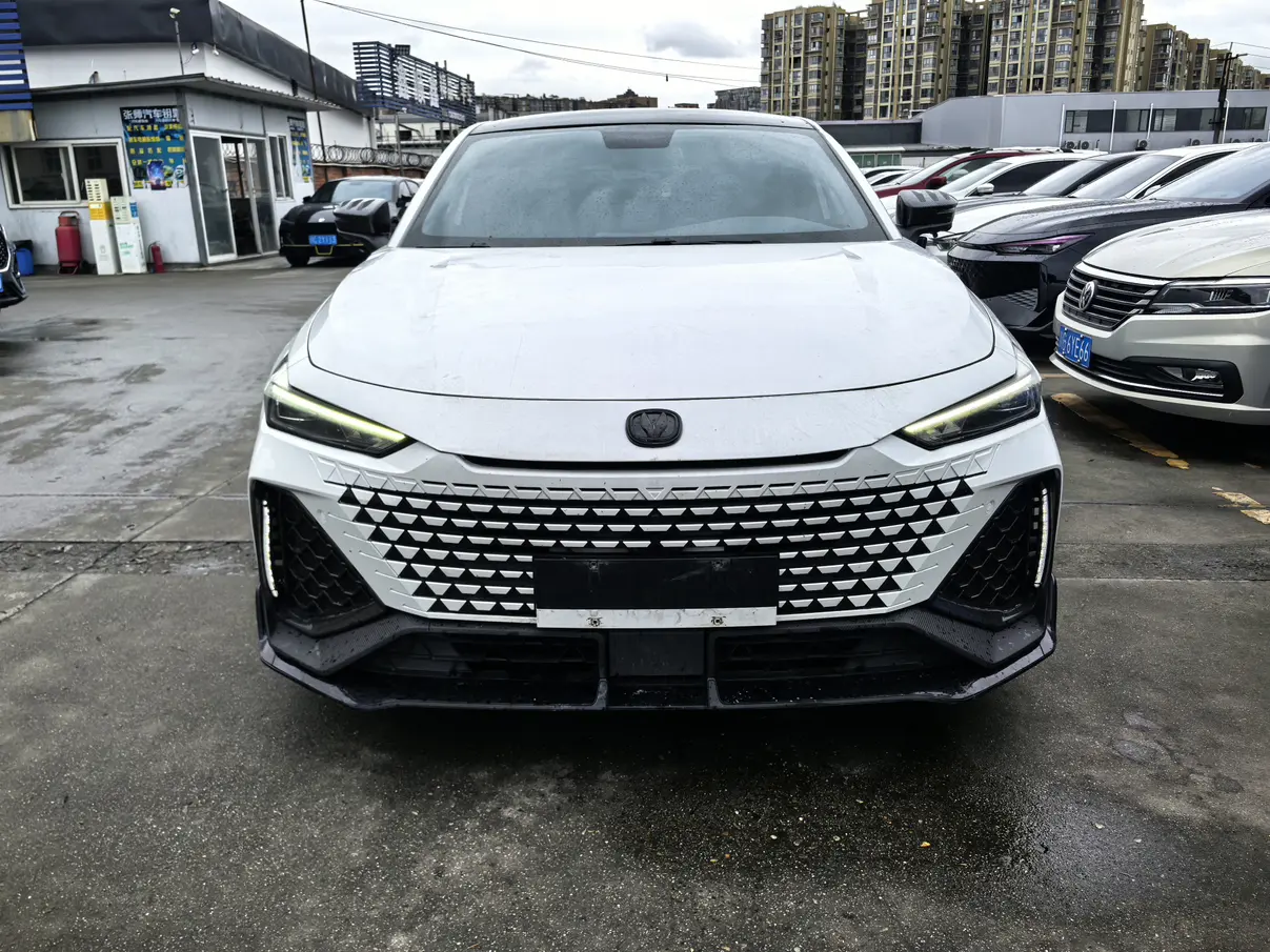 Changan UNI-V  из Китая