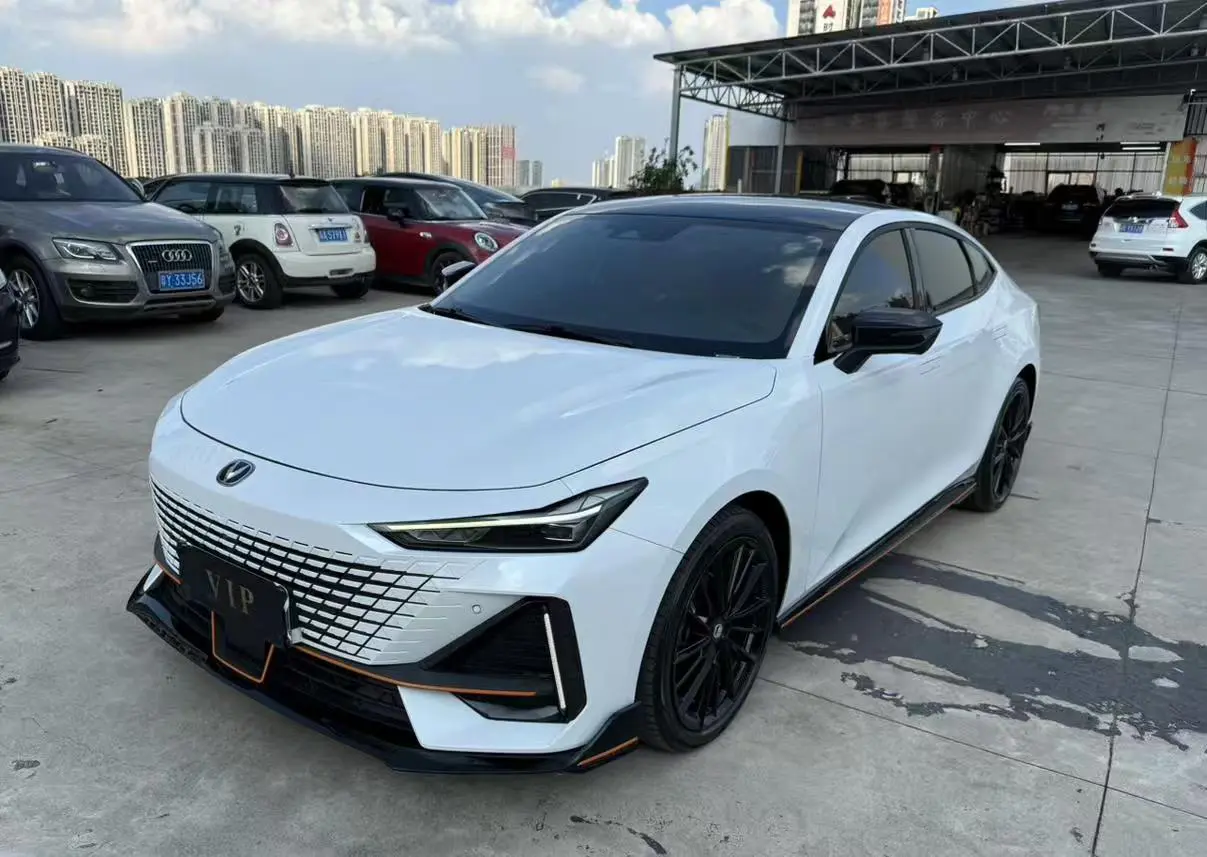 Changan UNI-V  из Китая