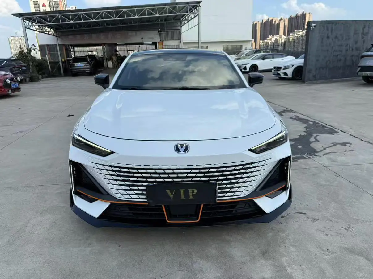 Changan UNI-V  из Китая