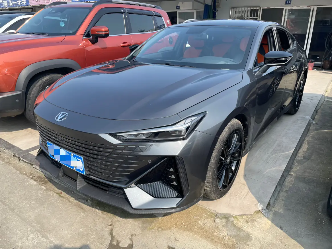 Changan UNI-V  из Китая