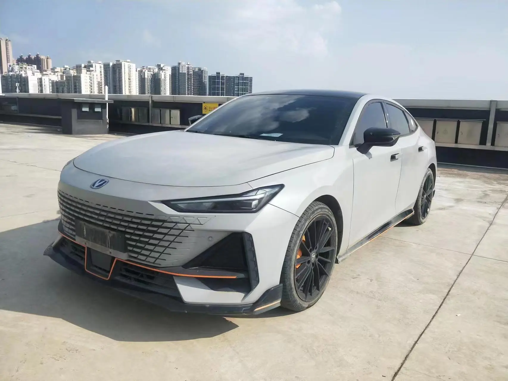 Changan UNI-V  из Китая