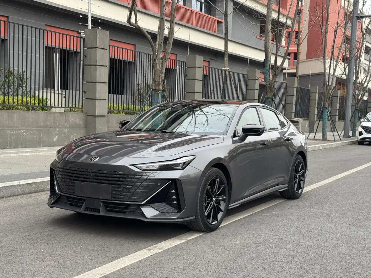 Changan UNI-V  из Китая