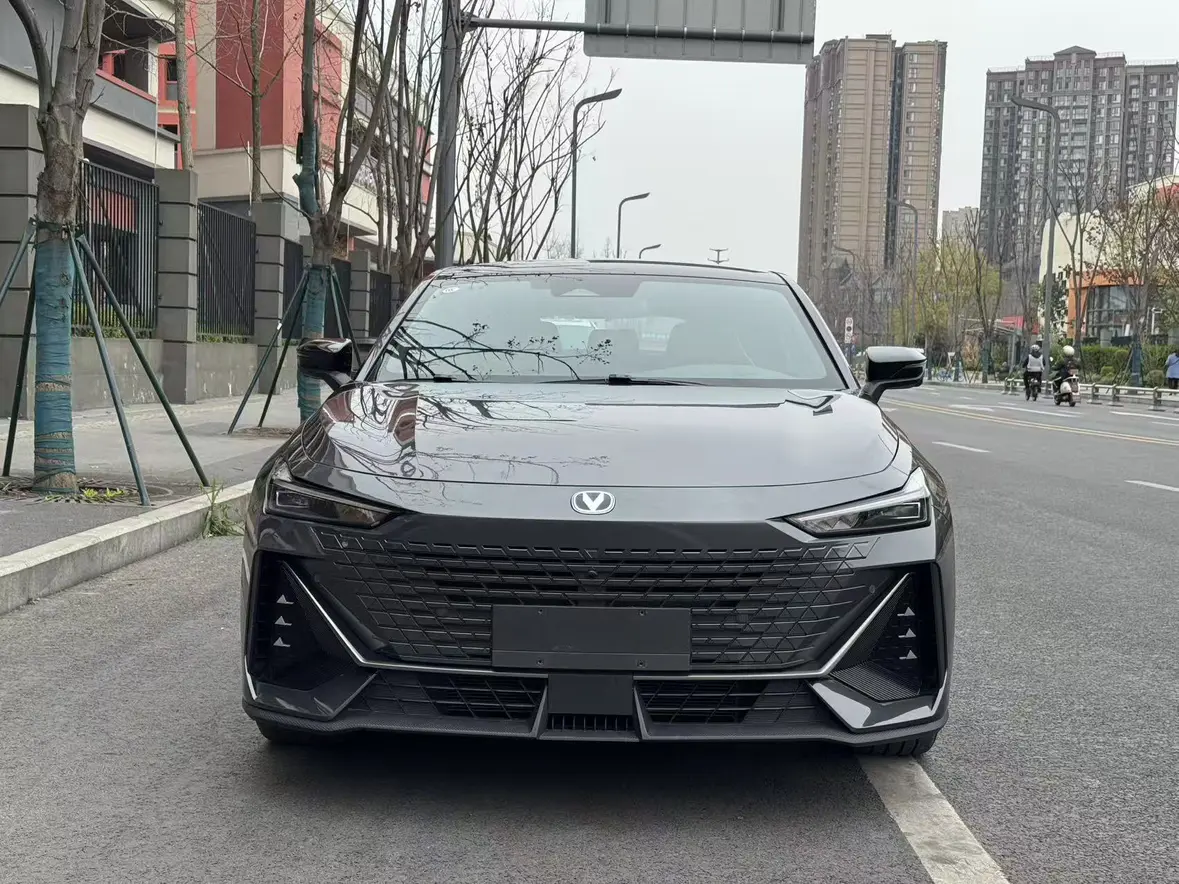 Changan UNI-V  из Китая