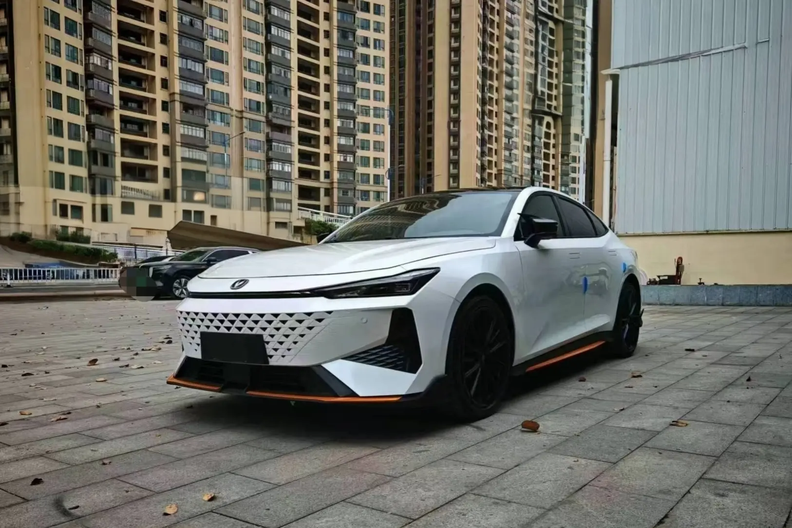 Changan UNI-V  из Китая