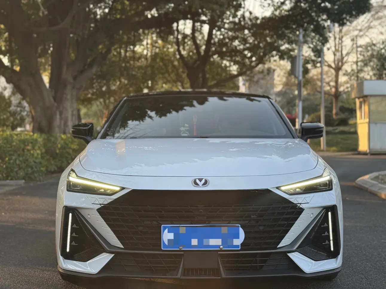 Changan UNI-V  из Китая