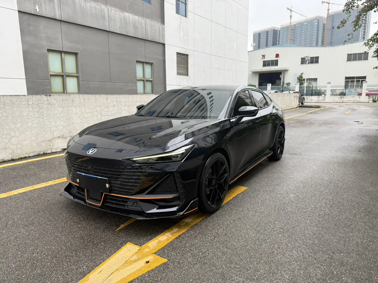 Changan UNI-V  из Китая