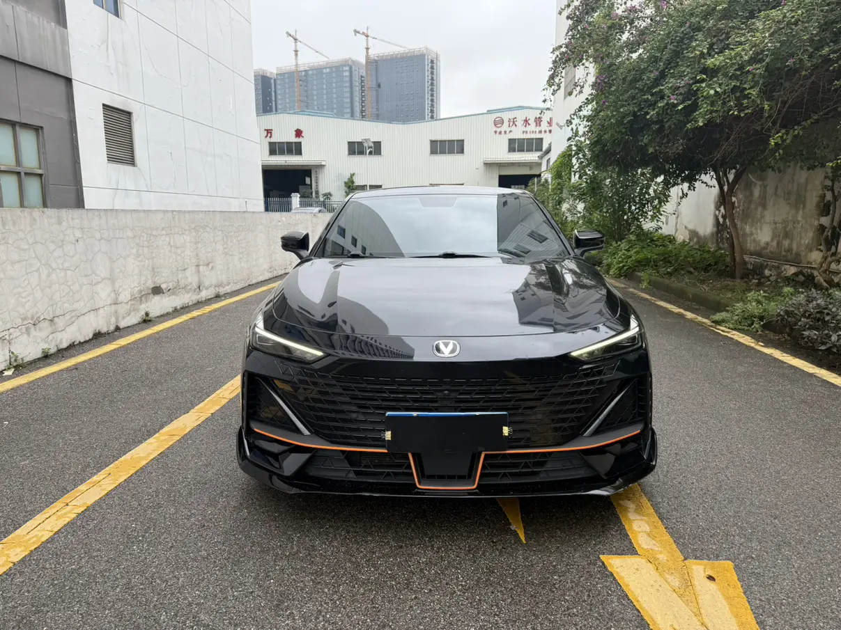 Changan UNI-V  из Китая