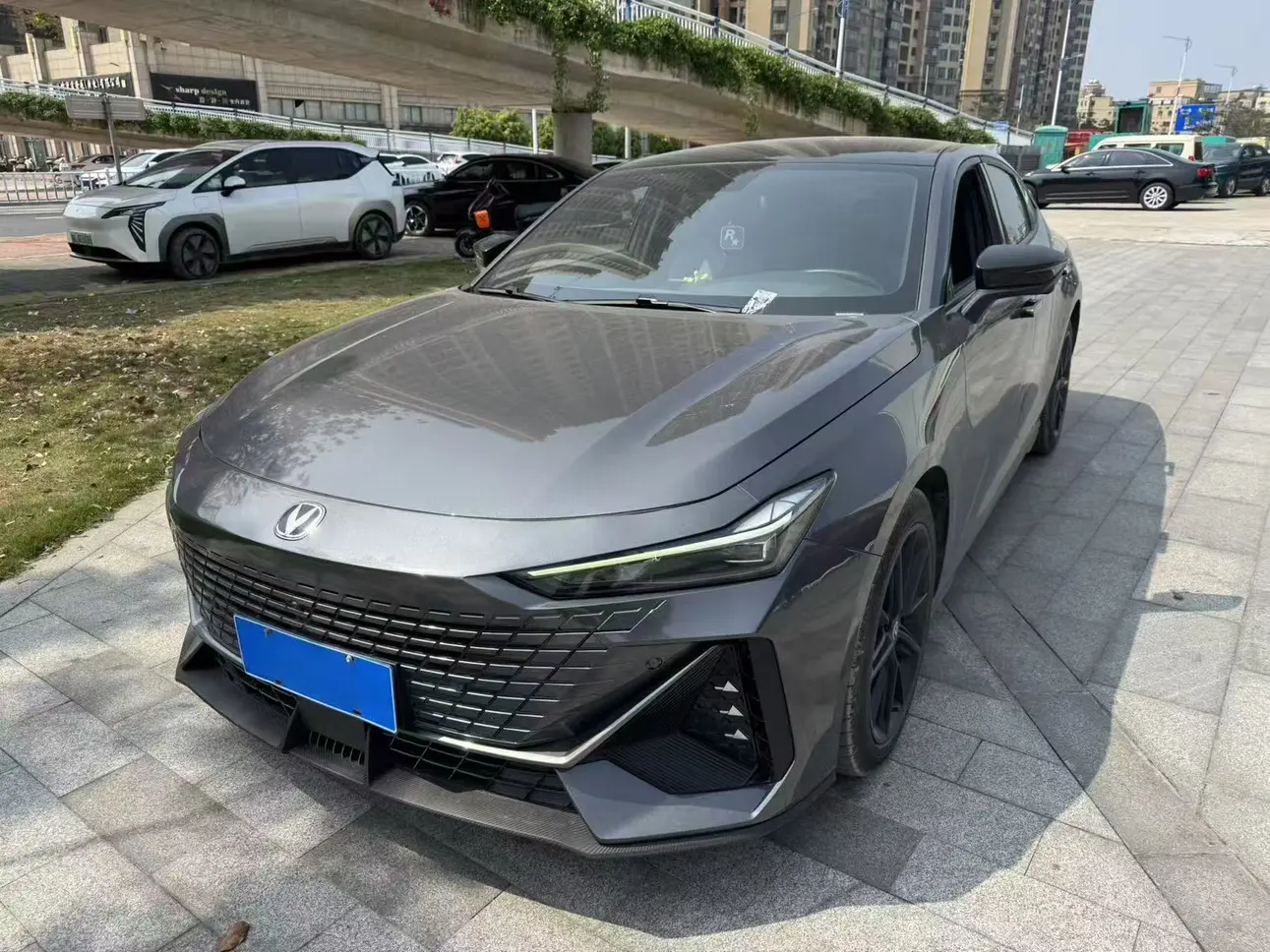 Changan UNI-V  из Китая