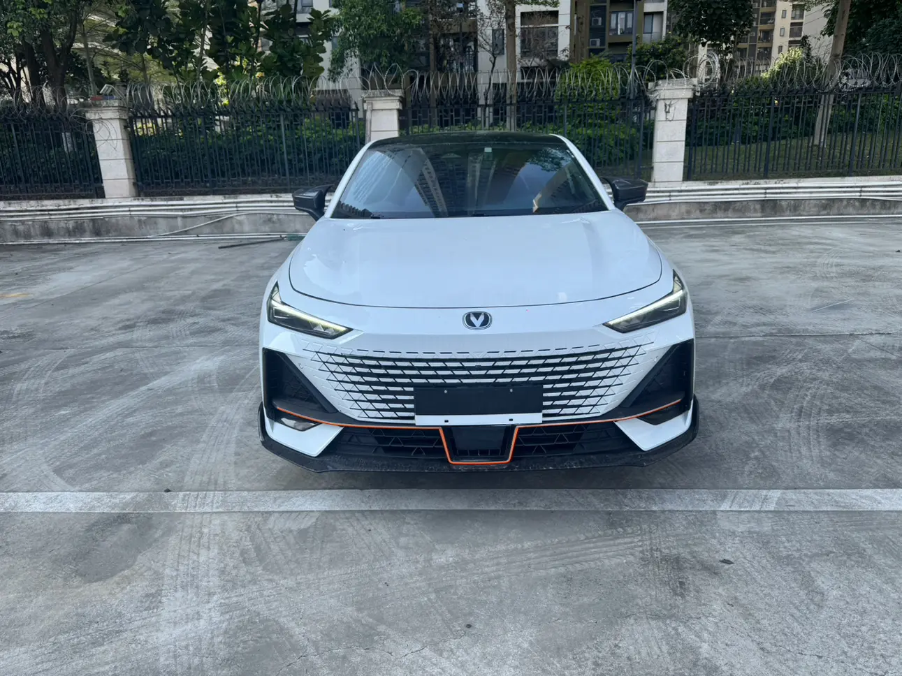 Changan UNI-V  из Китая