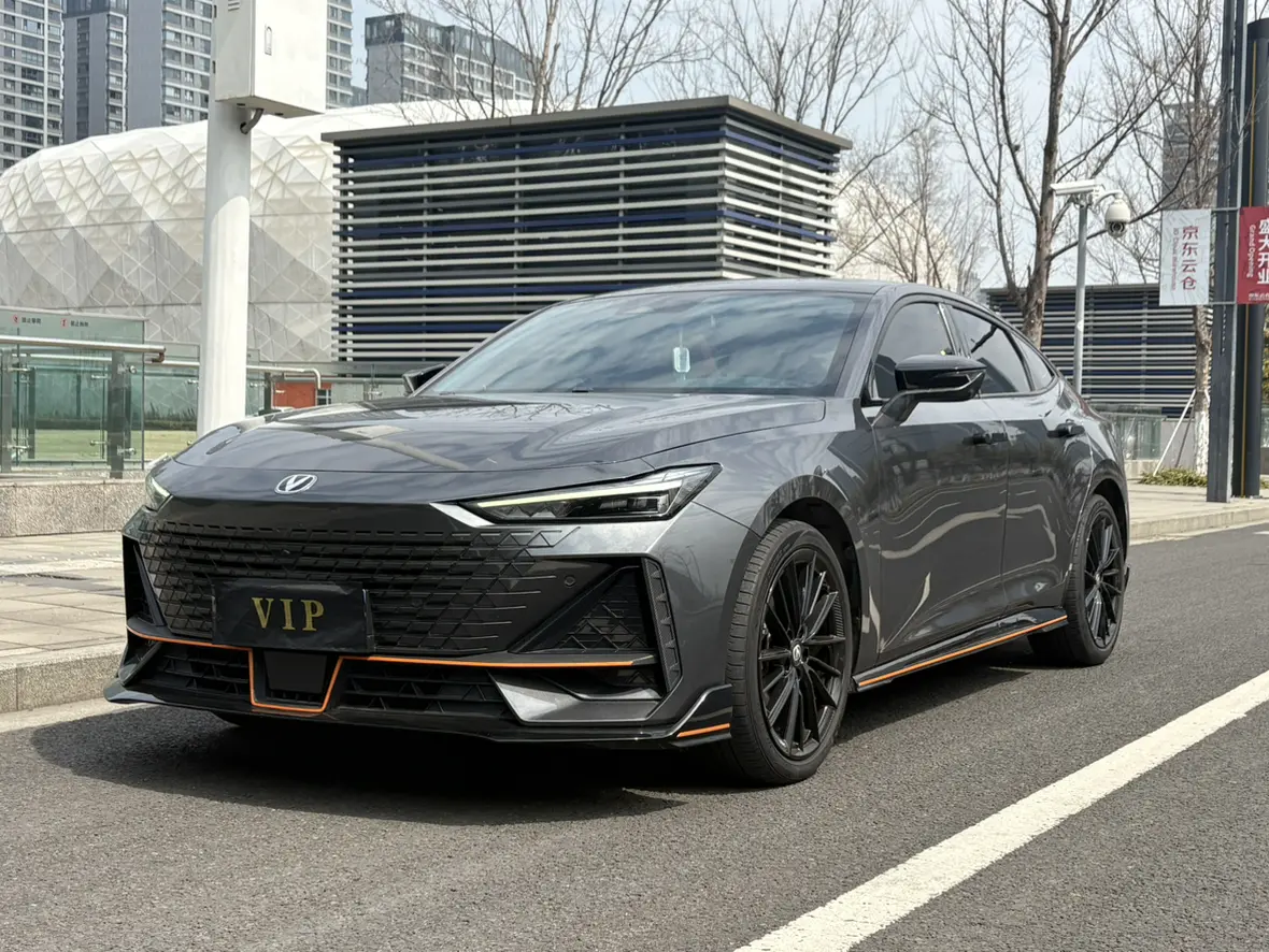 Changan UNI-V  из Китая