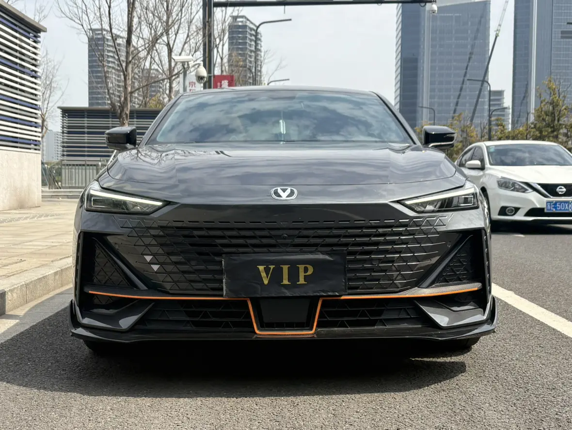 Changan UNI-V  из Китая