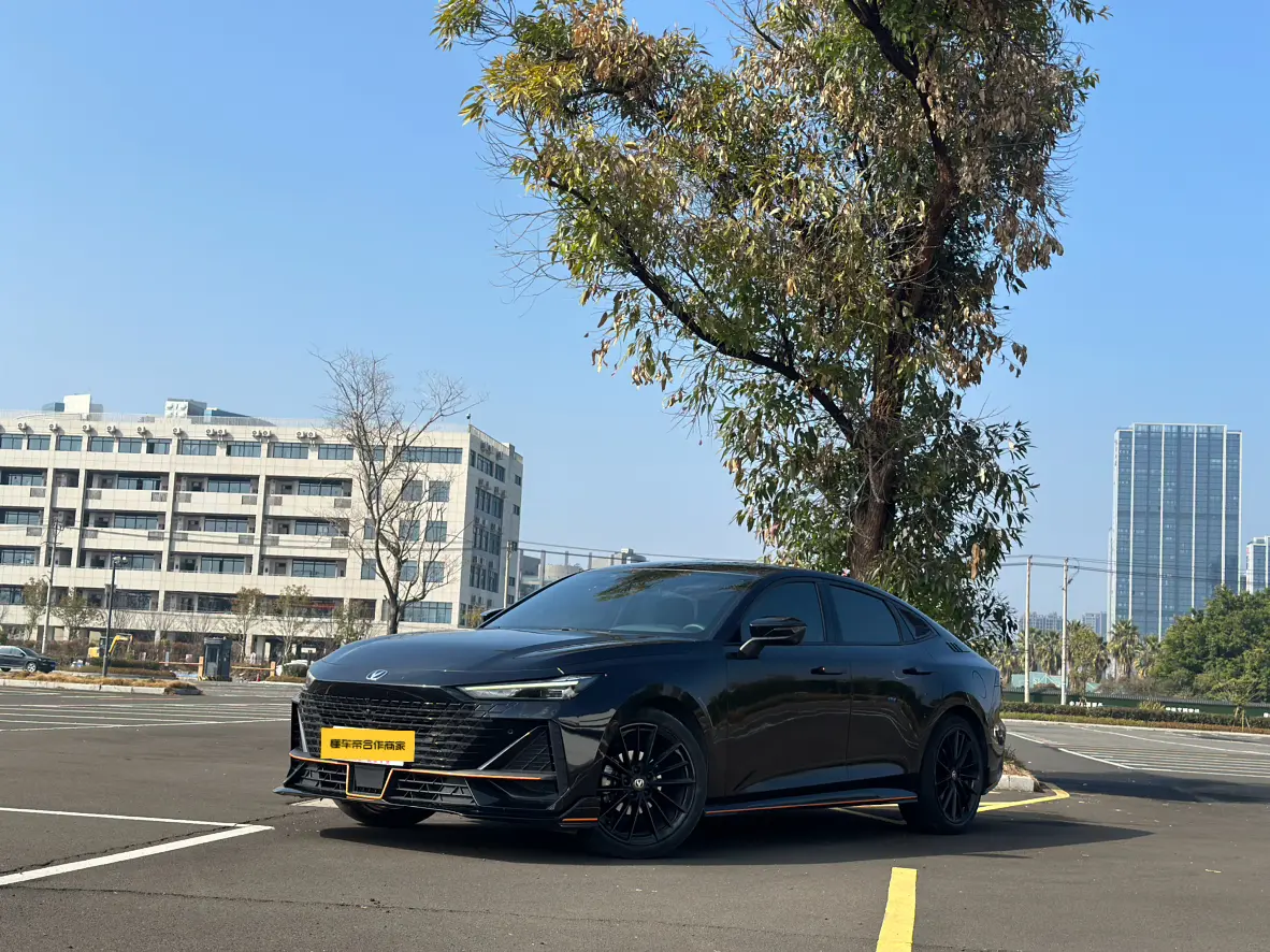 Changan UNI-V  из Китая