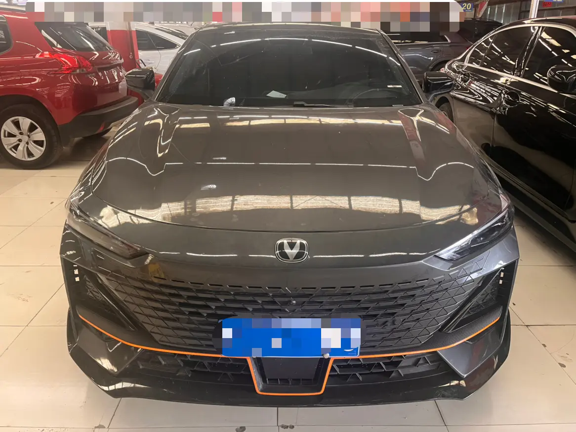 Changan UNI-V  из Китая