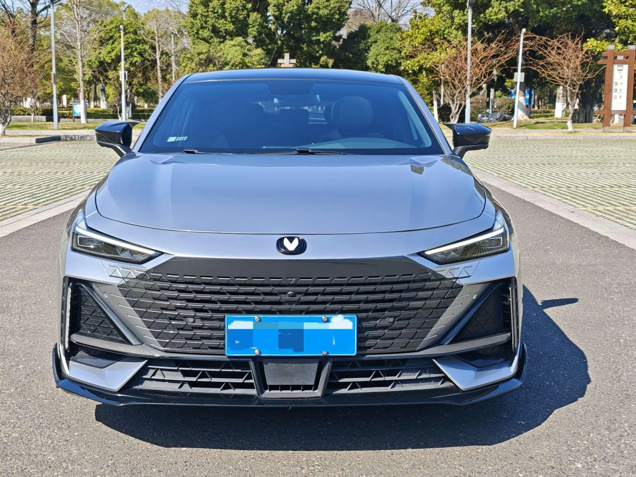 Changan UNI-V  из Китая
