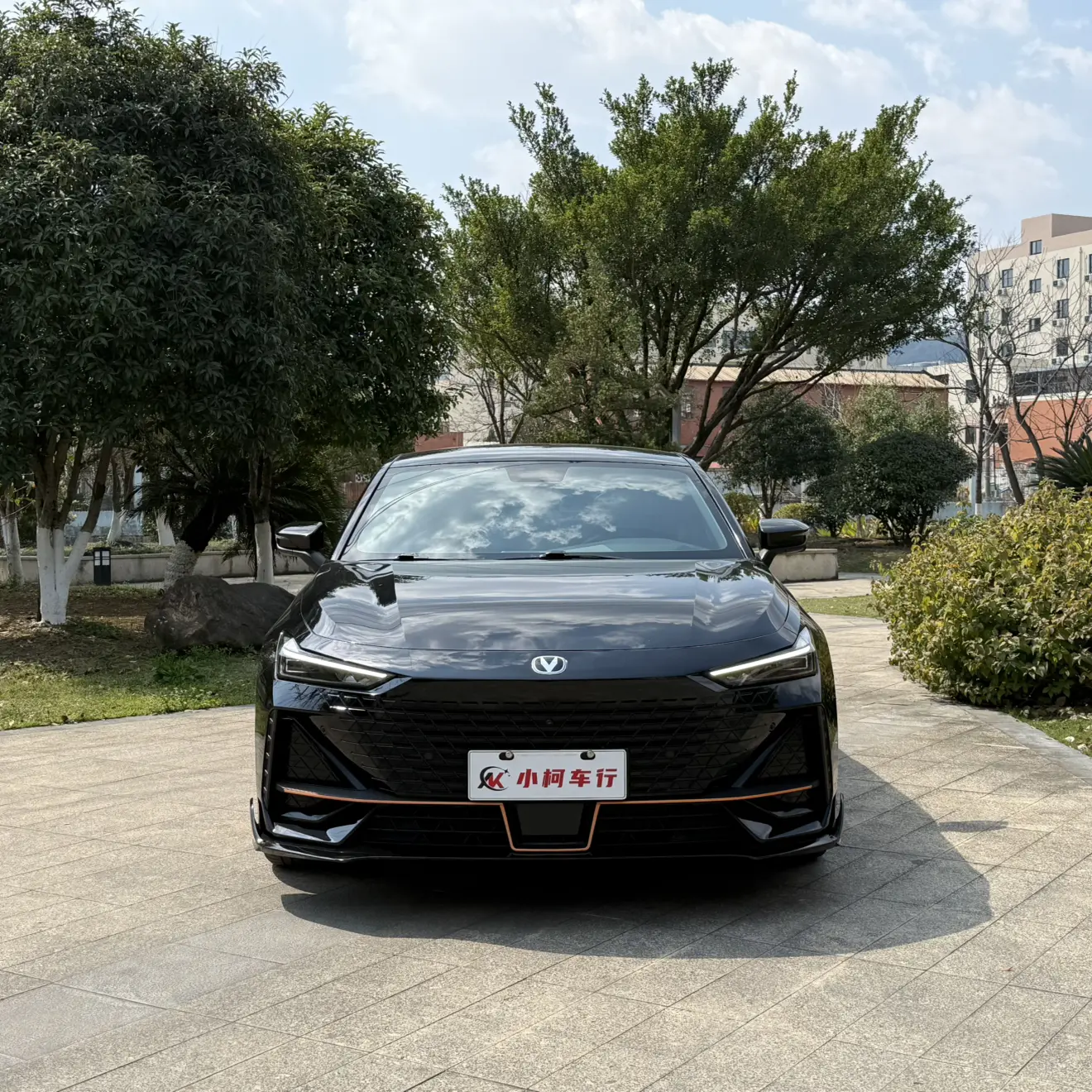 Changan UNI-V  из Китая