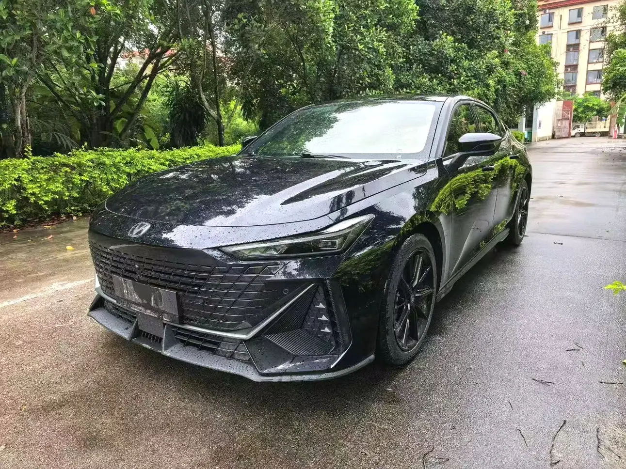 Changan UNI-V  из Китая