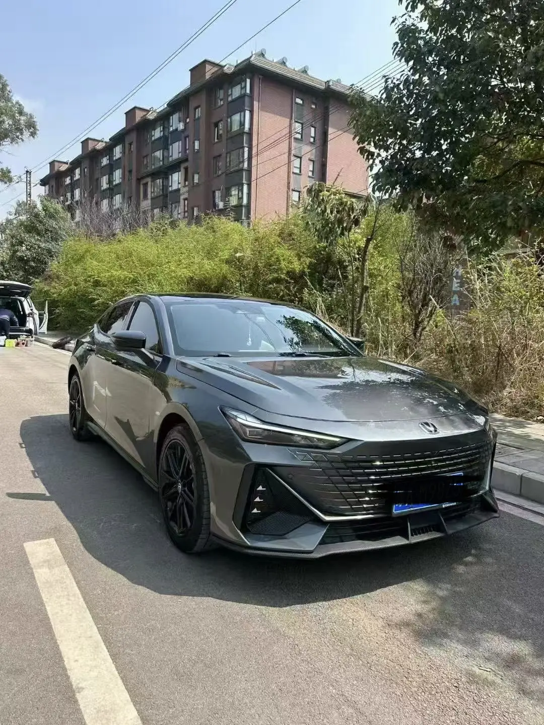 Changan UNI-V  из Китая