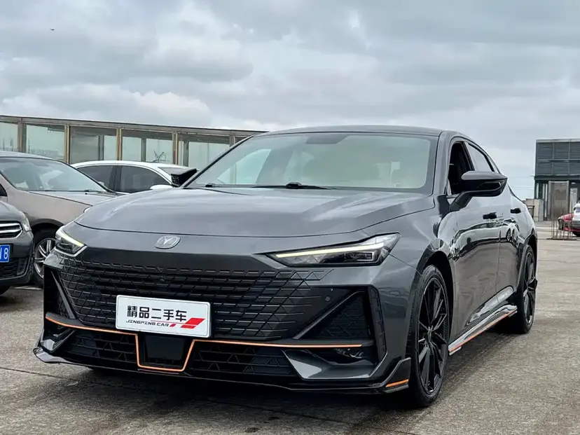 Changan UNI-V  из Китая