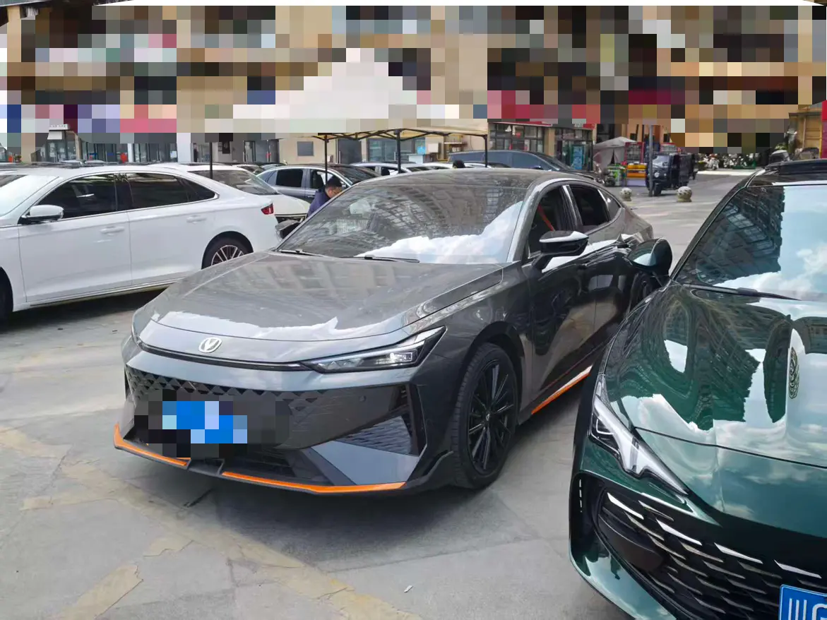 Changan UNI-V  из Китая
