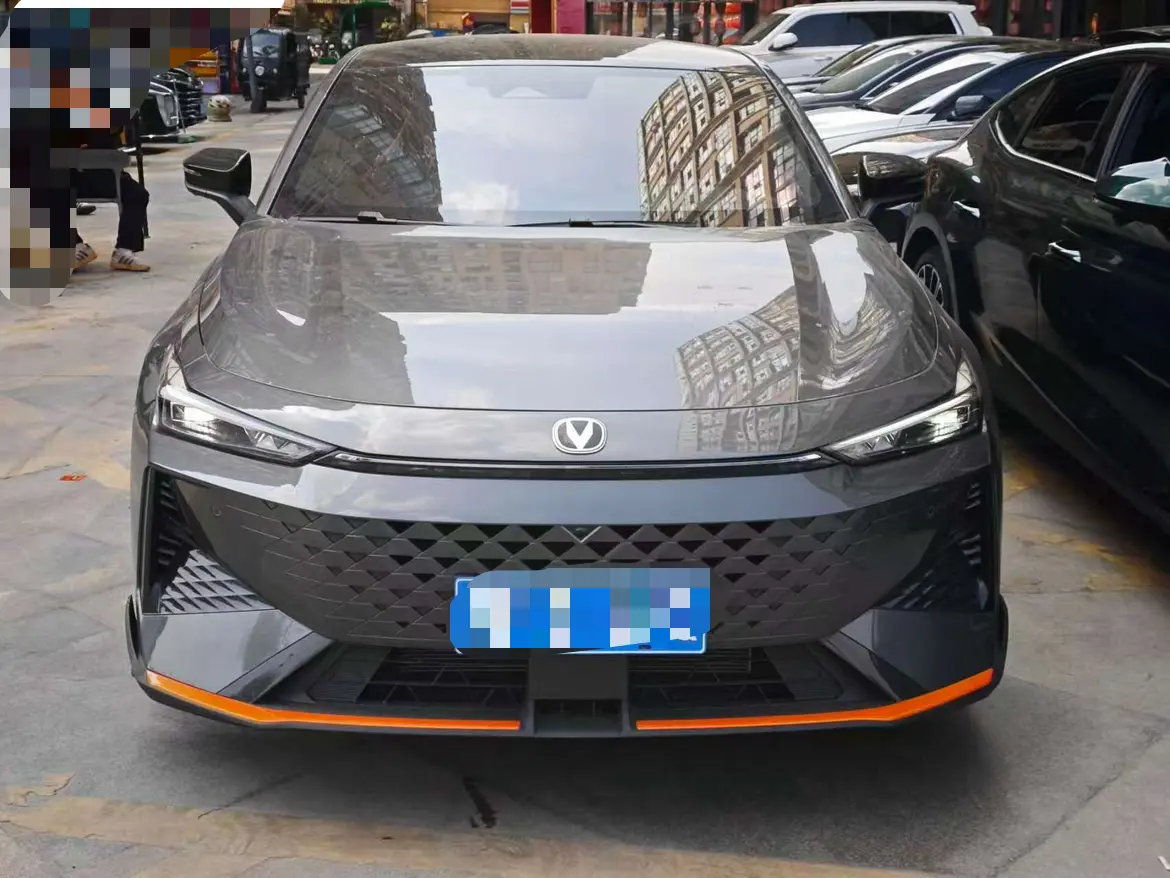 Changan UNI-V  из Китая