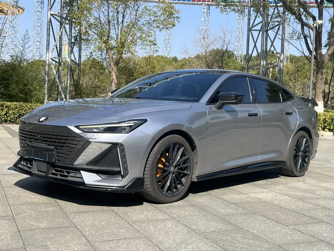 Changan UNI-V  из Китая