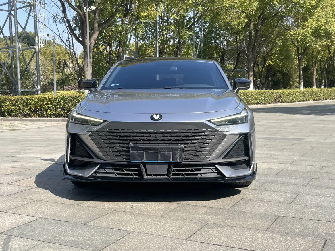 Changan UNI-V  из Китая