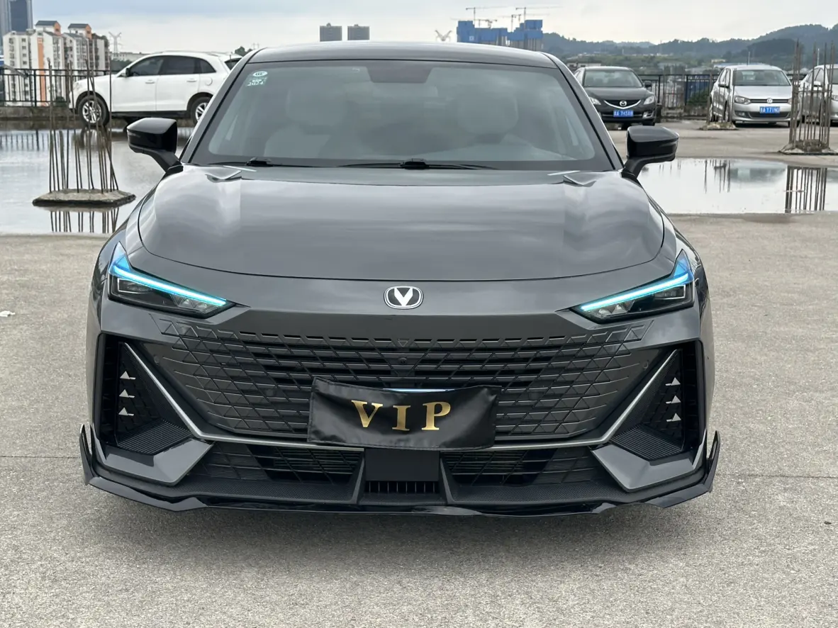 Changan UNI-V  из Китая