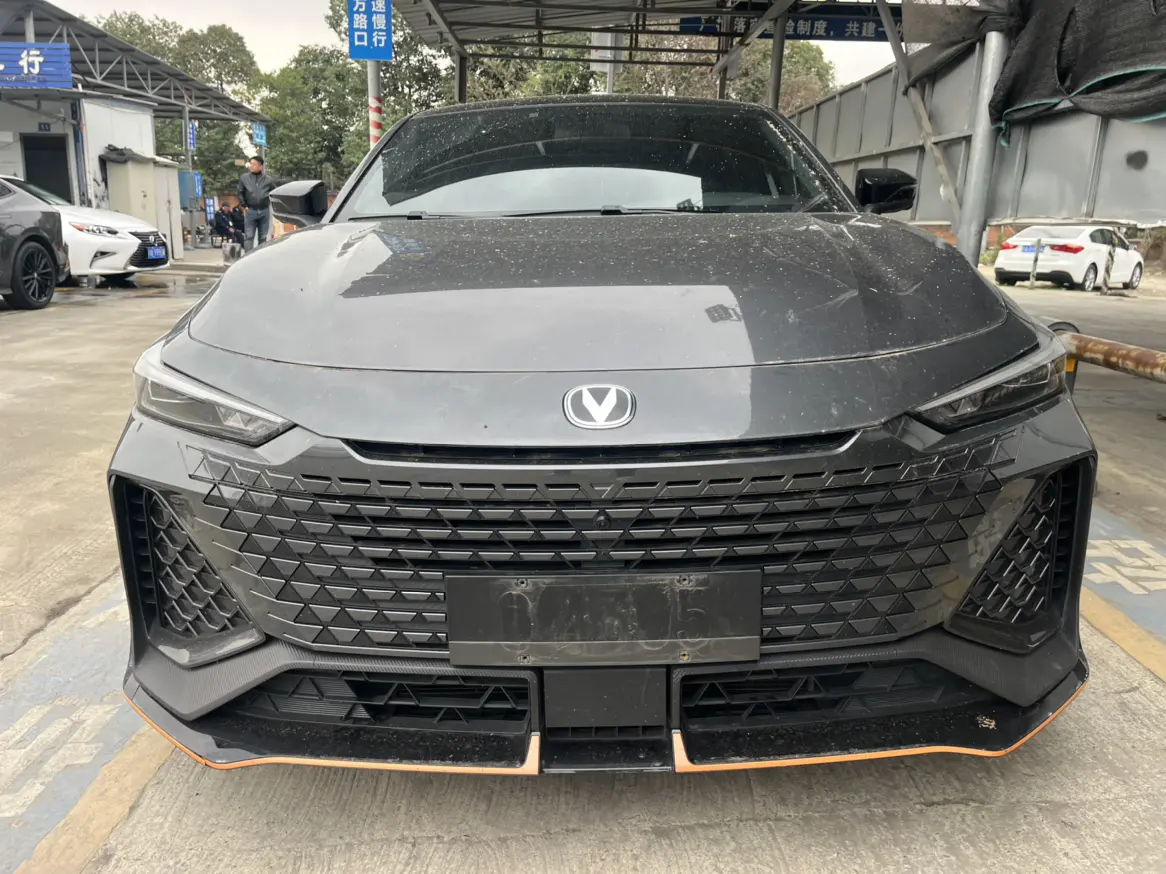 Changan UNI-V  из Китая