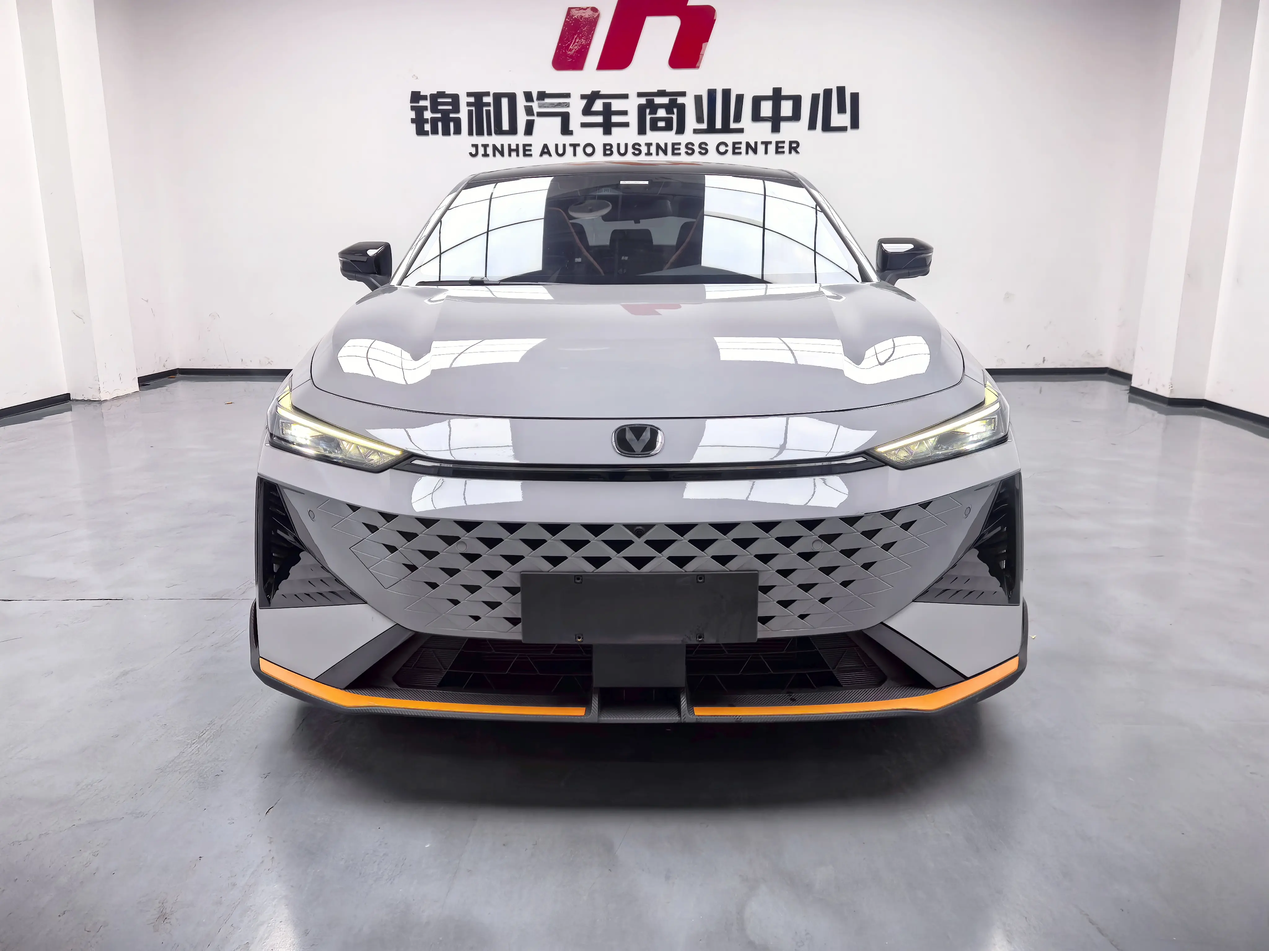 Changan UNI-V  из Китая