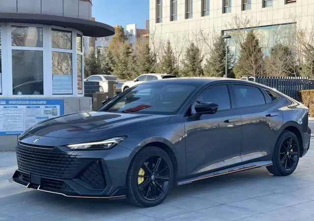 Changan UNI-V  из Китая