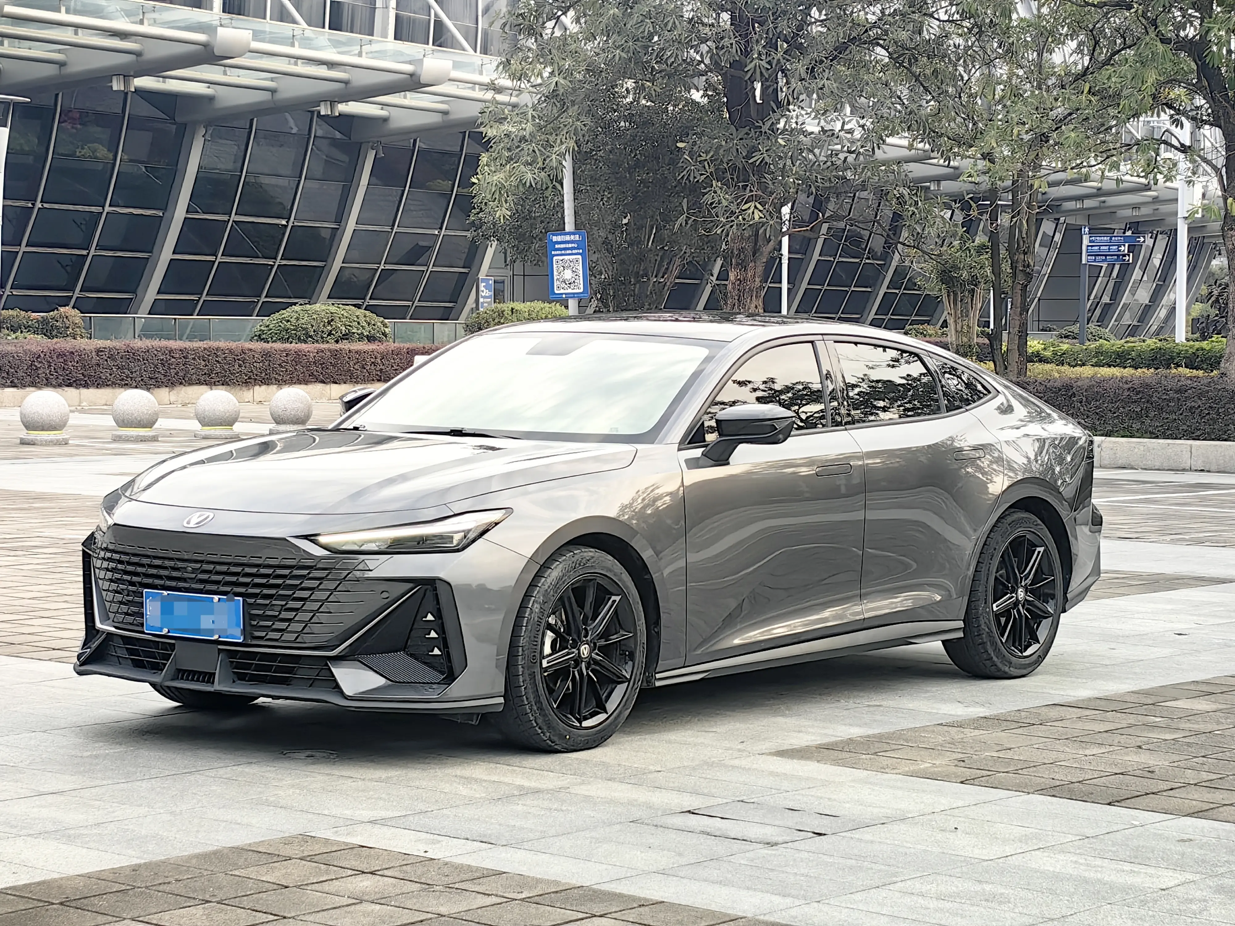 Changan UNI-V  из Китая