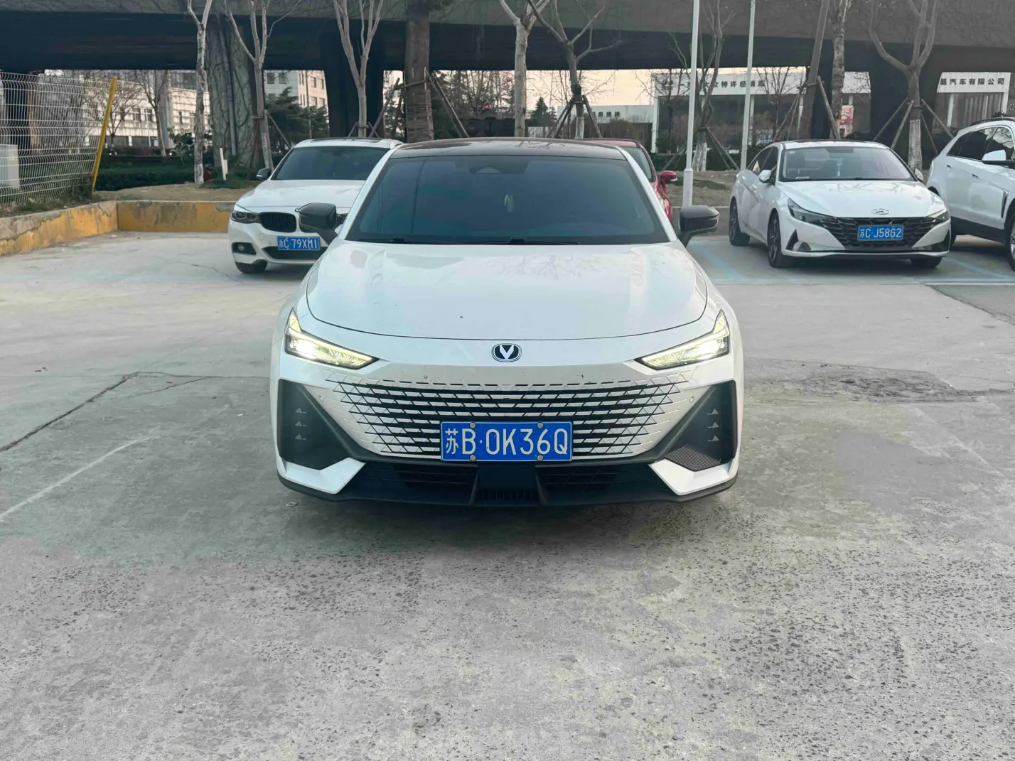 Changan UNI-V  из Китая