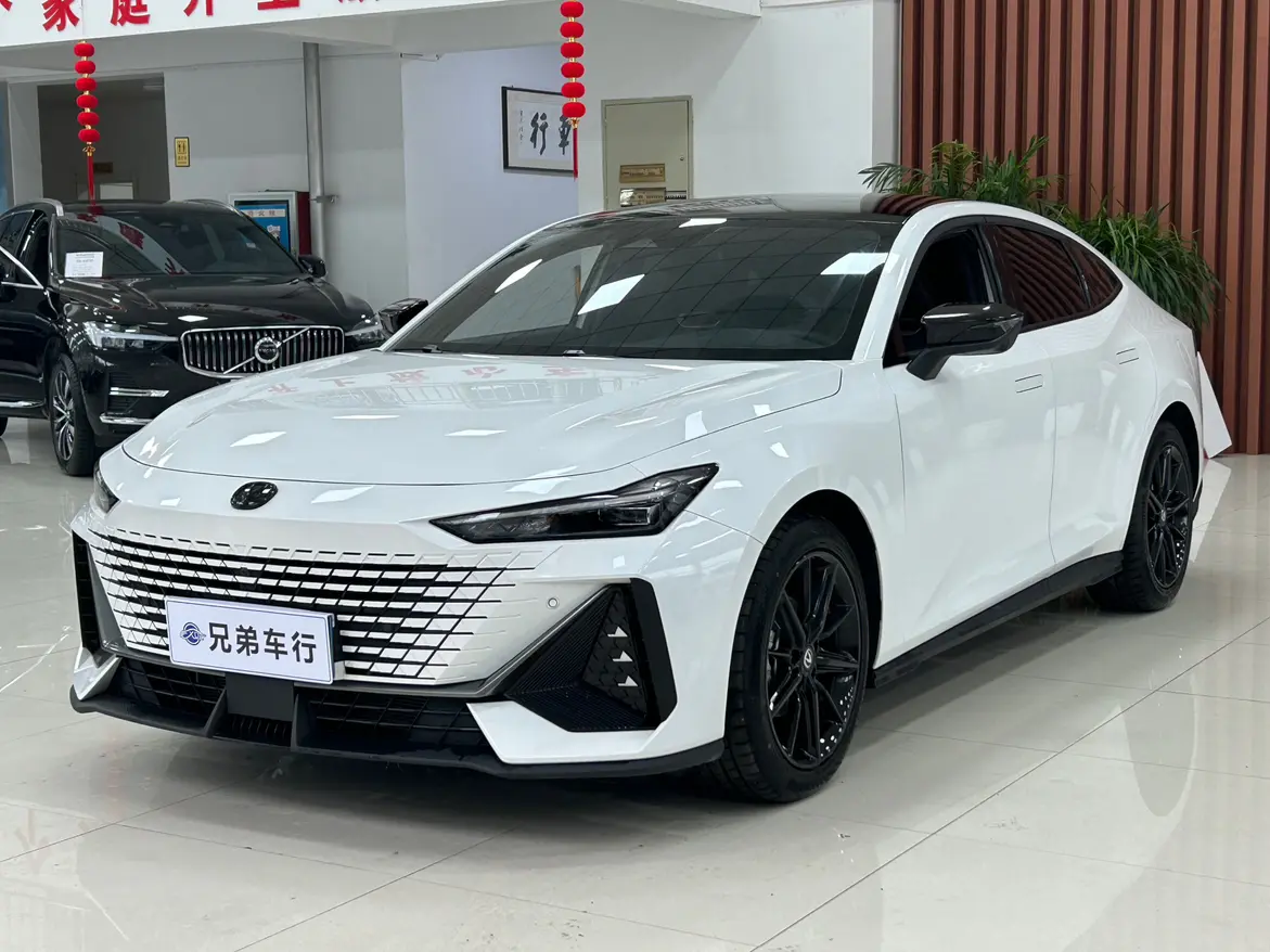 Changan UNI-V  из Китая