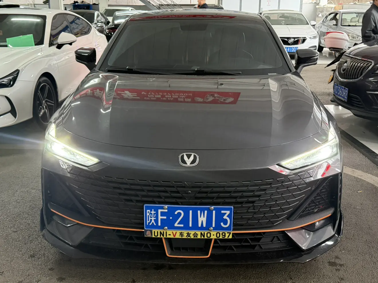Changan UNI-V  из Китая