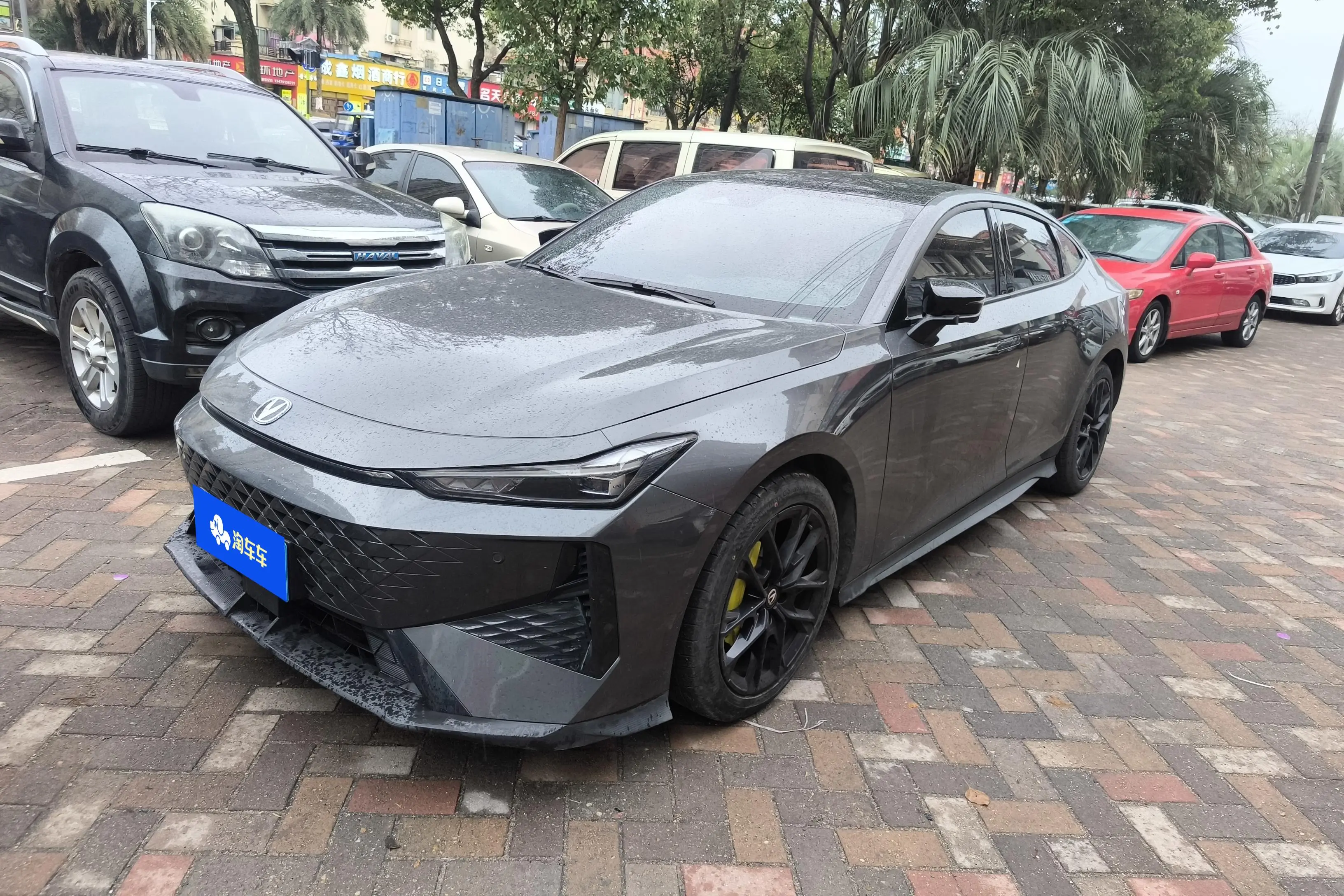 Changan UNI-V  из Китая