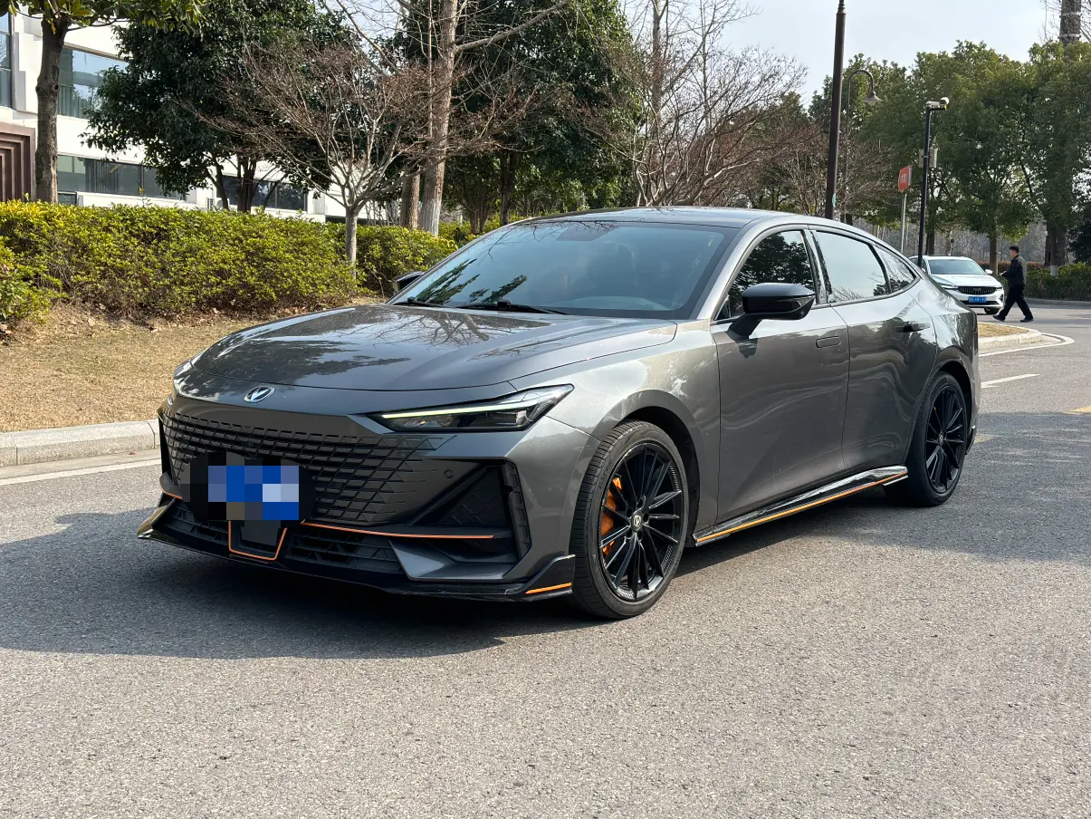 Changan UNI-V  из Китая