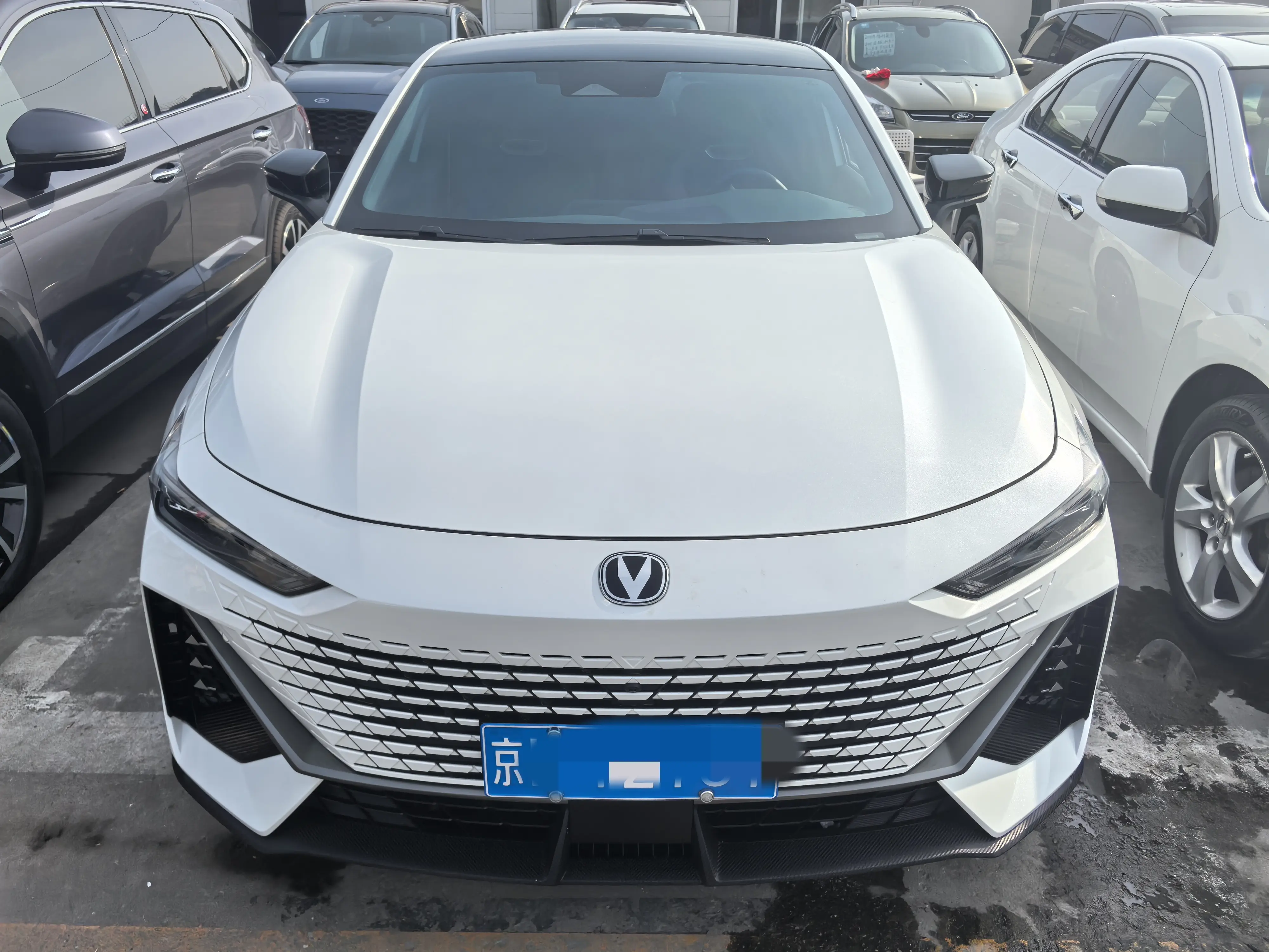 Changan UNI-V  из Китая