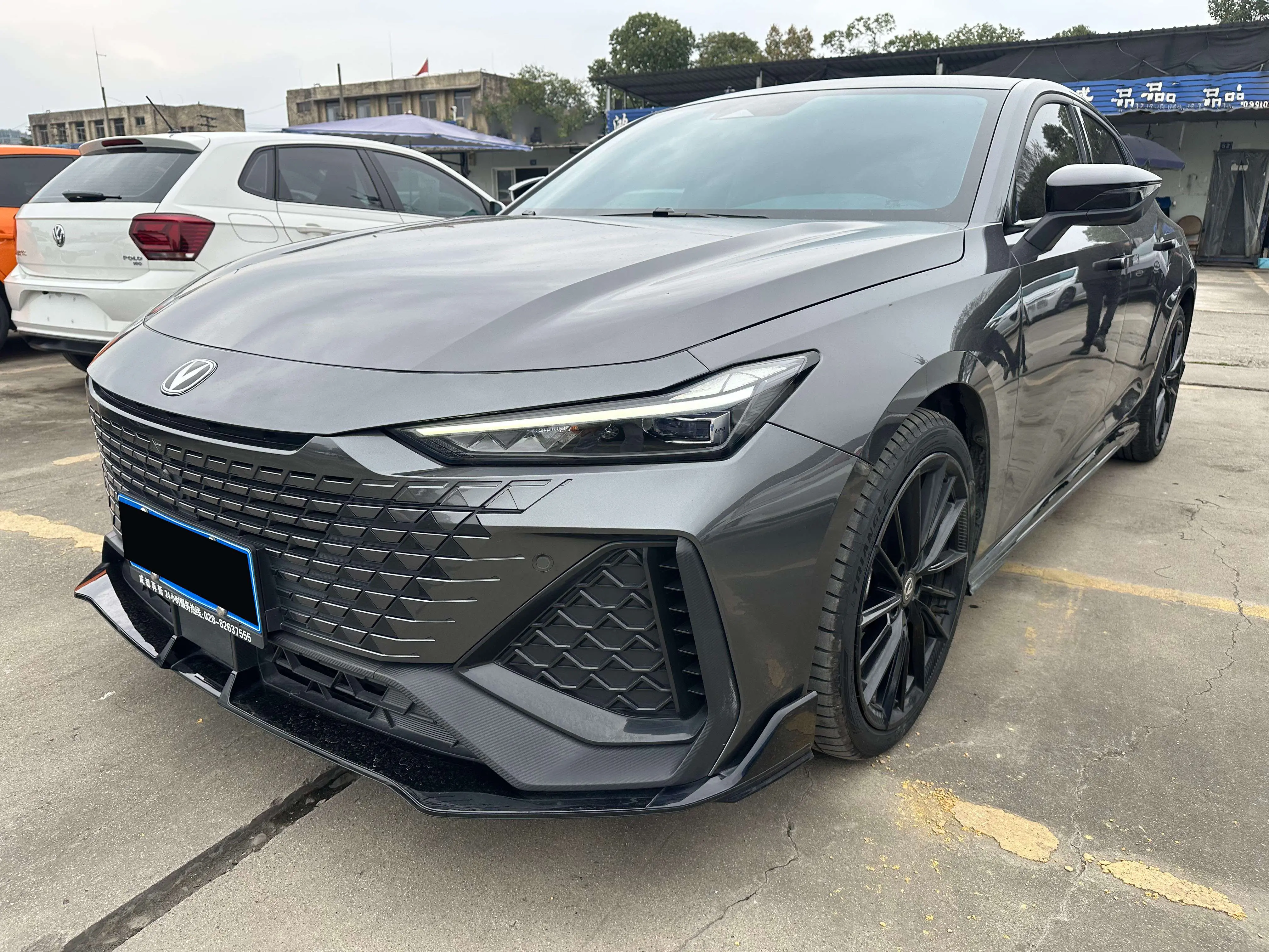 Changan UNI-V  из Китая