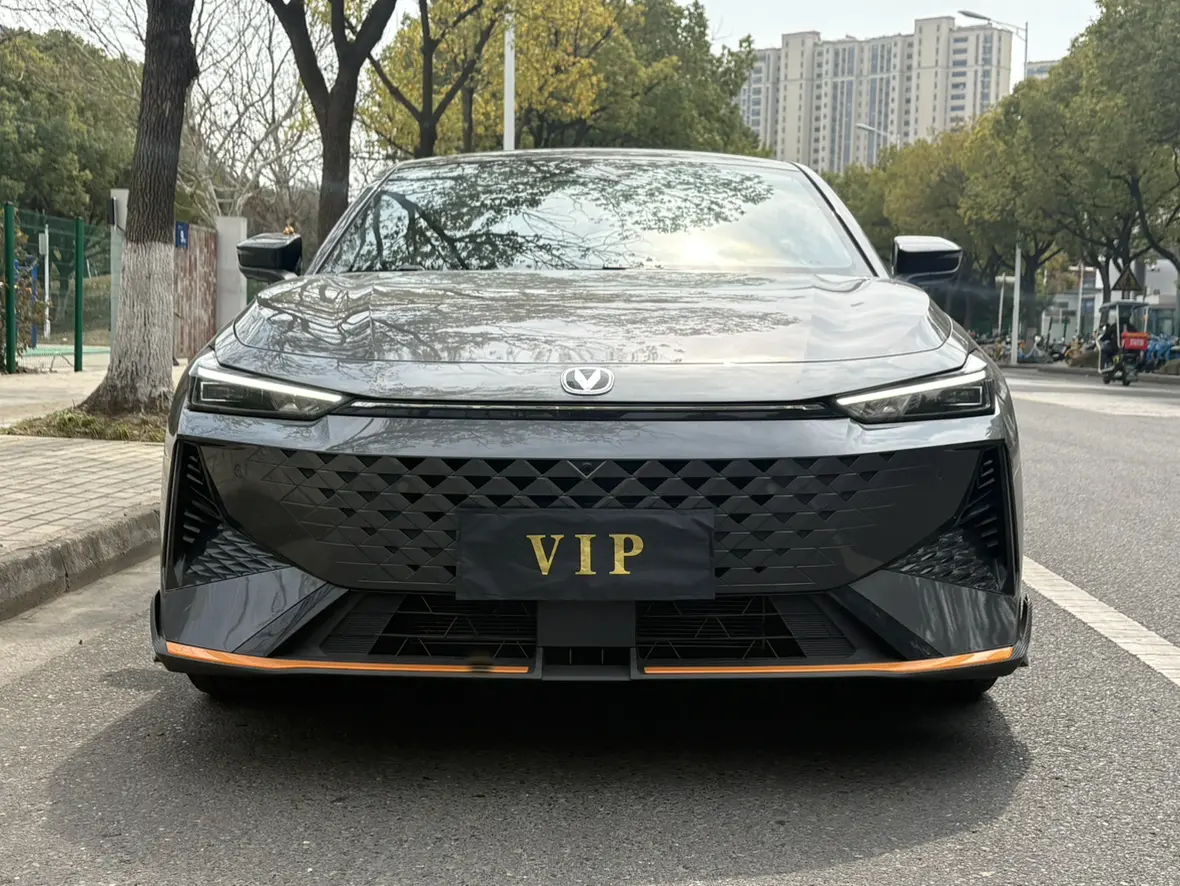 Changan UNI-V  из Китая