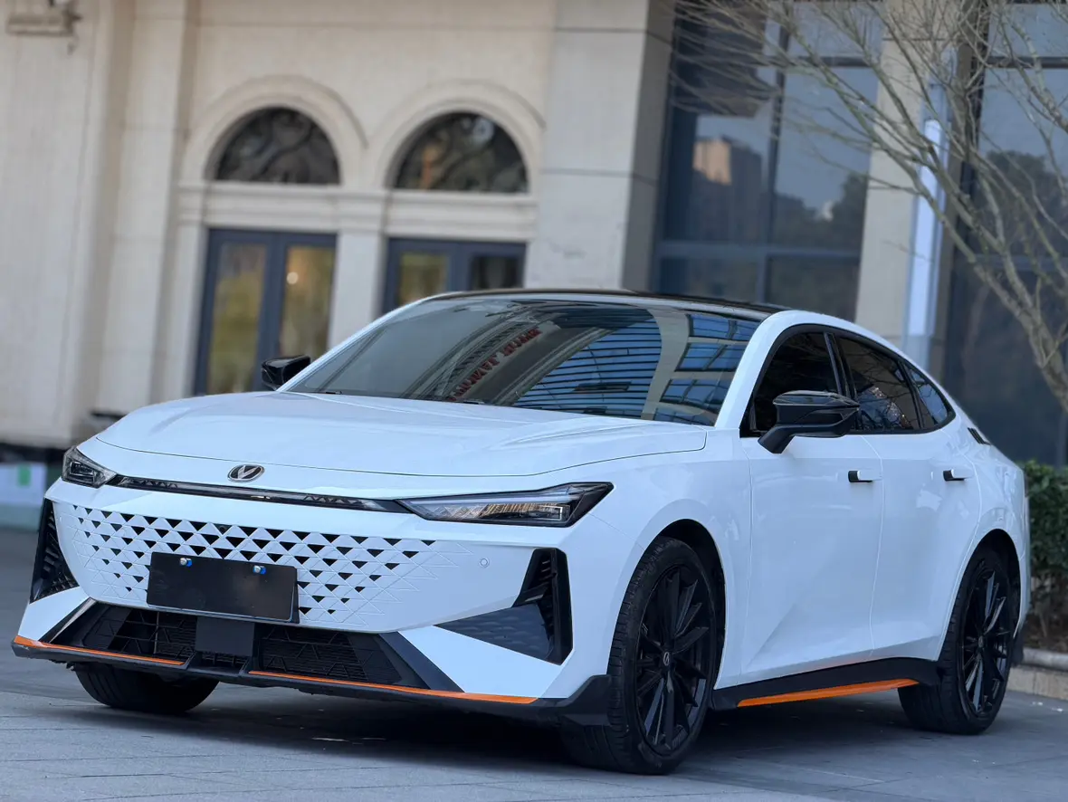 Changan UNI-V  из Китая