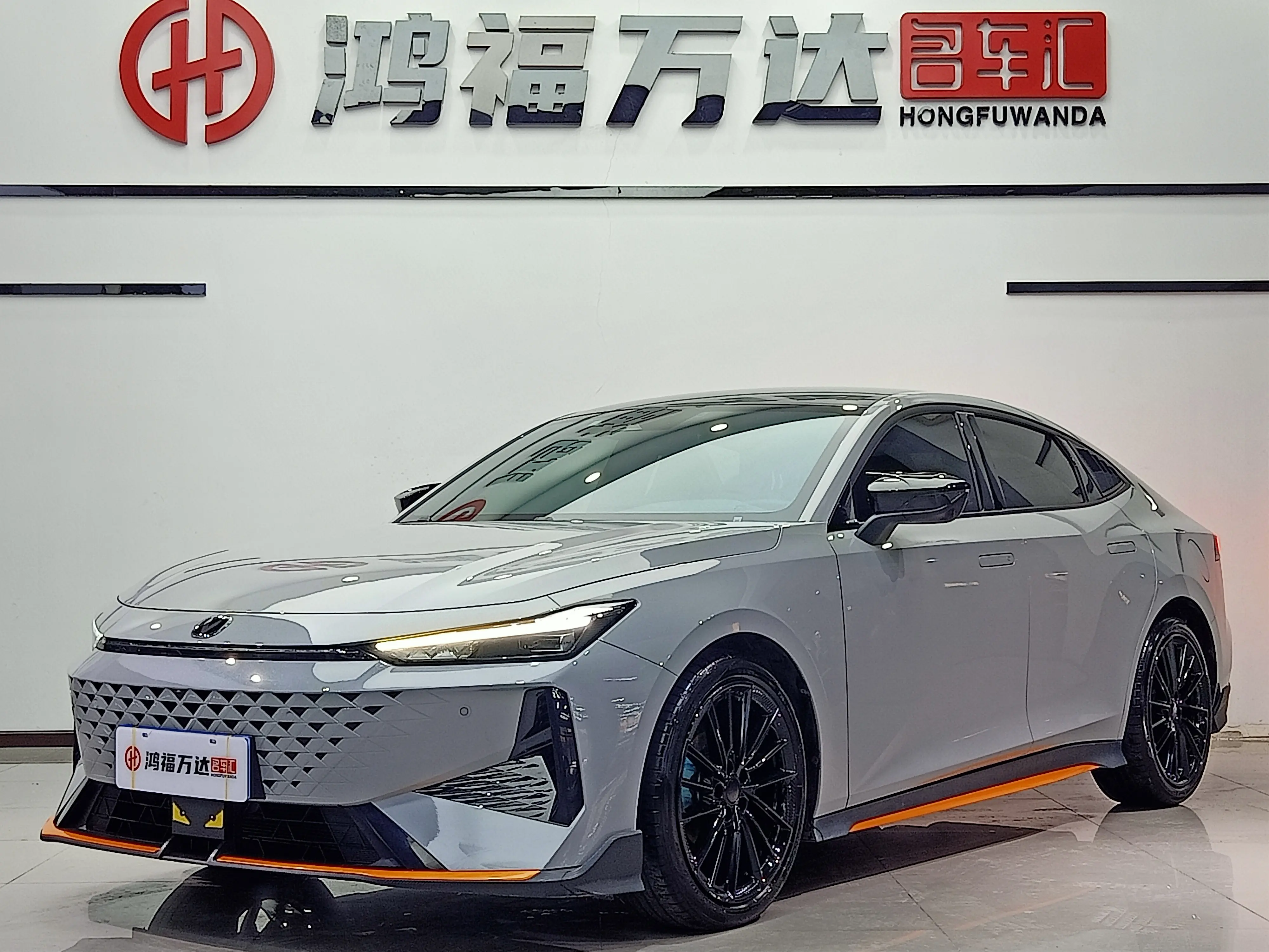 Changan UNI-V  из Китая