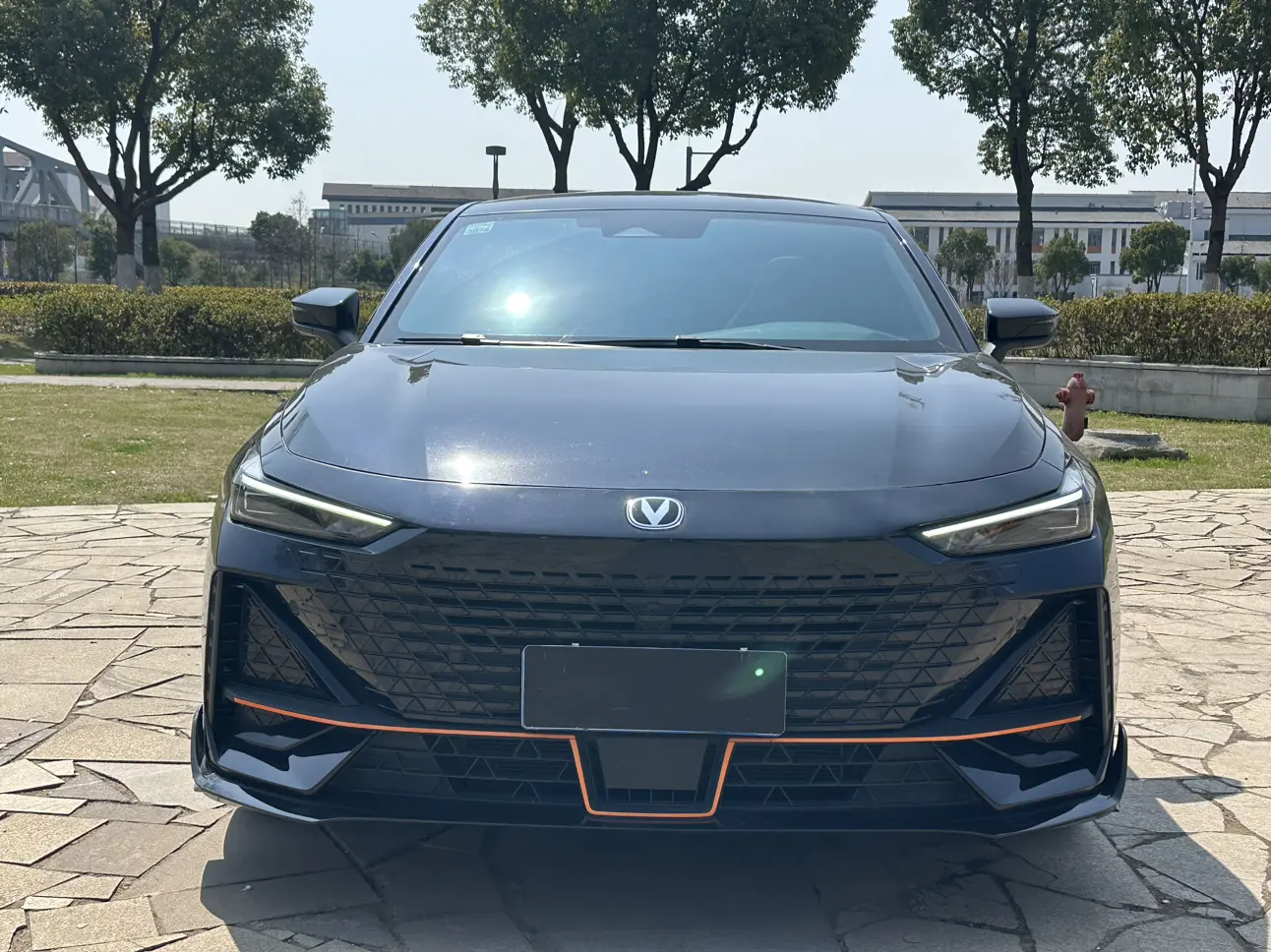 Changan UNI-V  из Китая