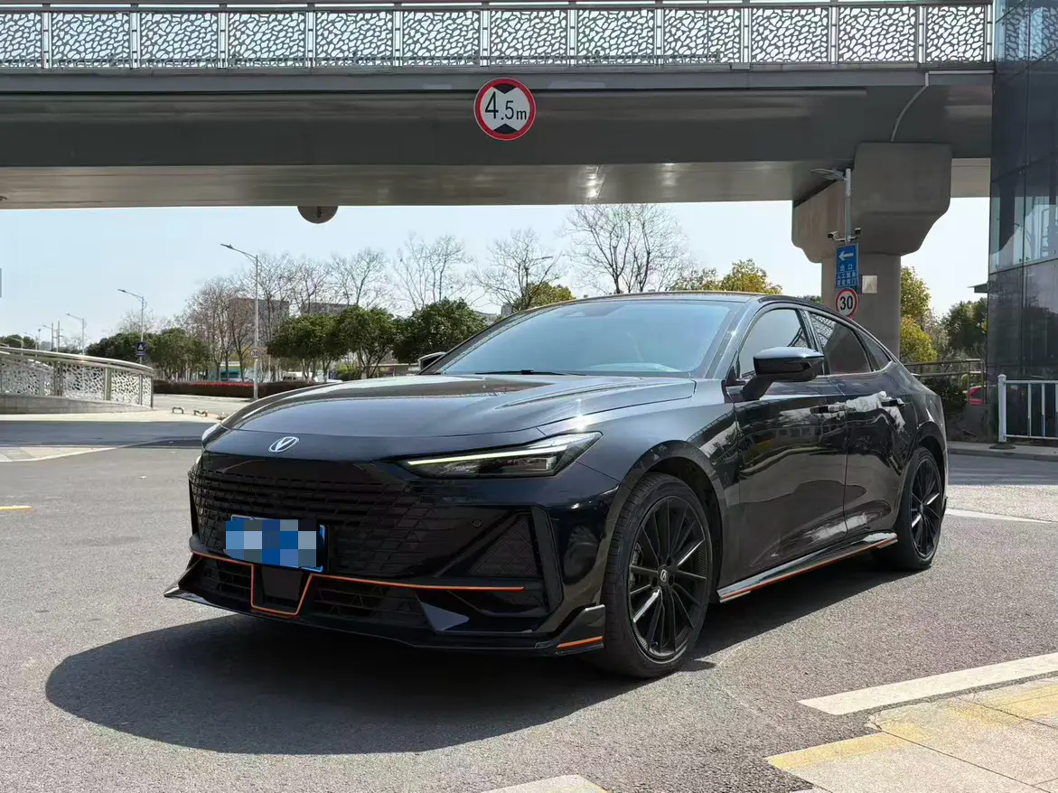 Changan UNI-V  из Китая