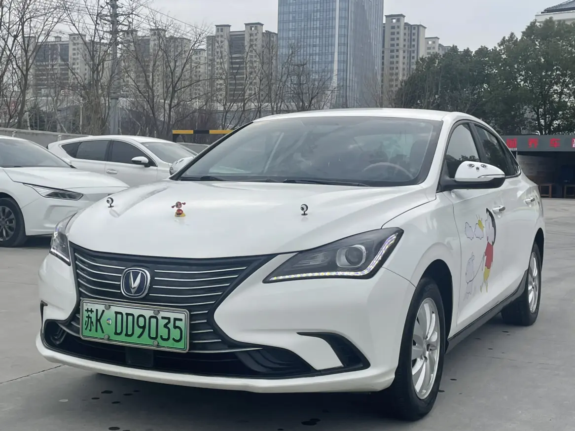 Changan Eado EV  из Китая