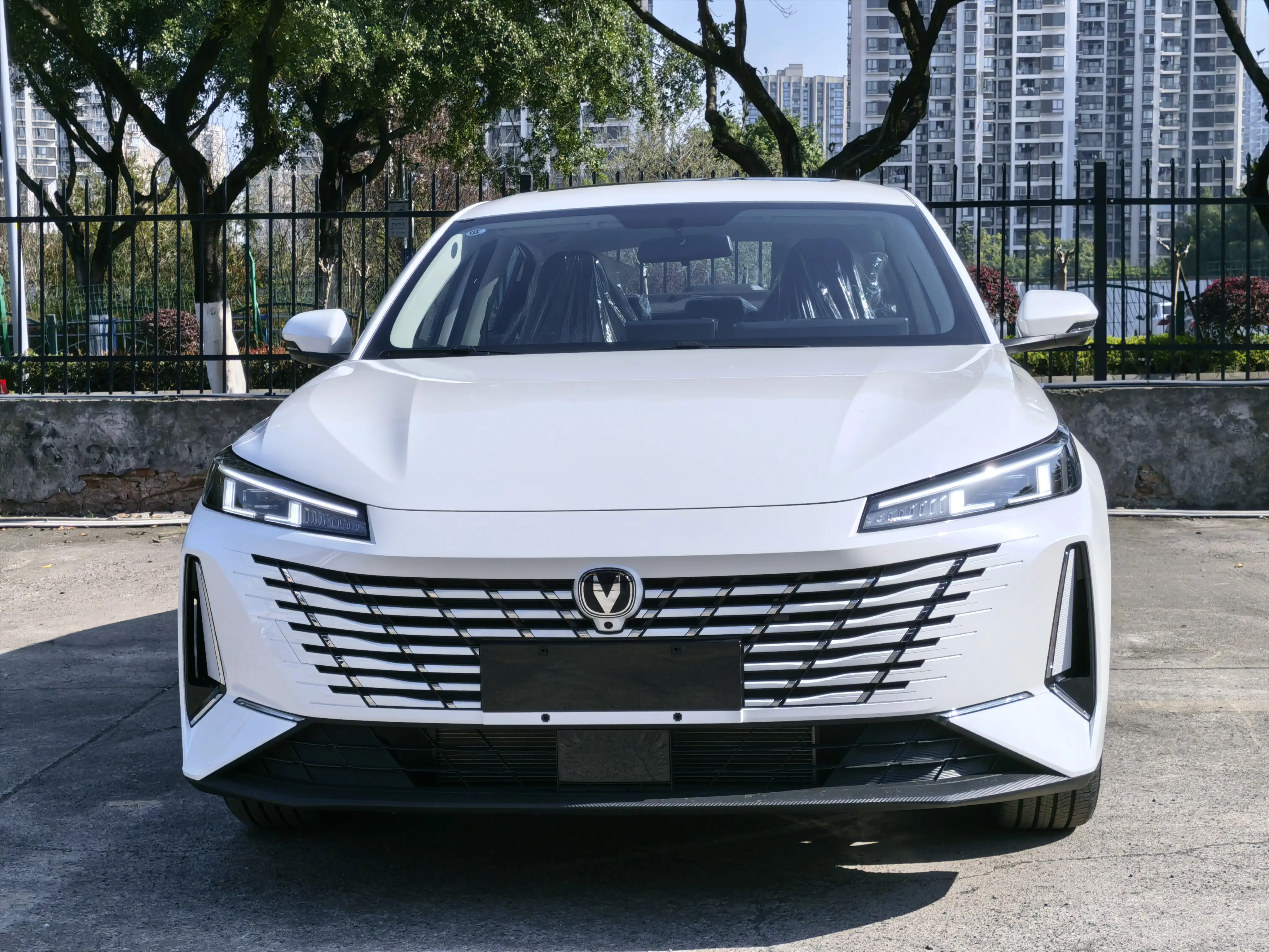 Changan Escape  из Китая