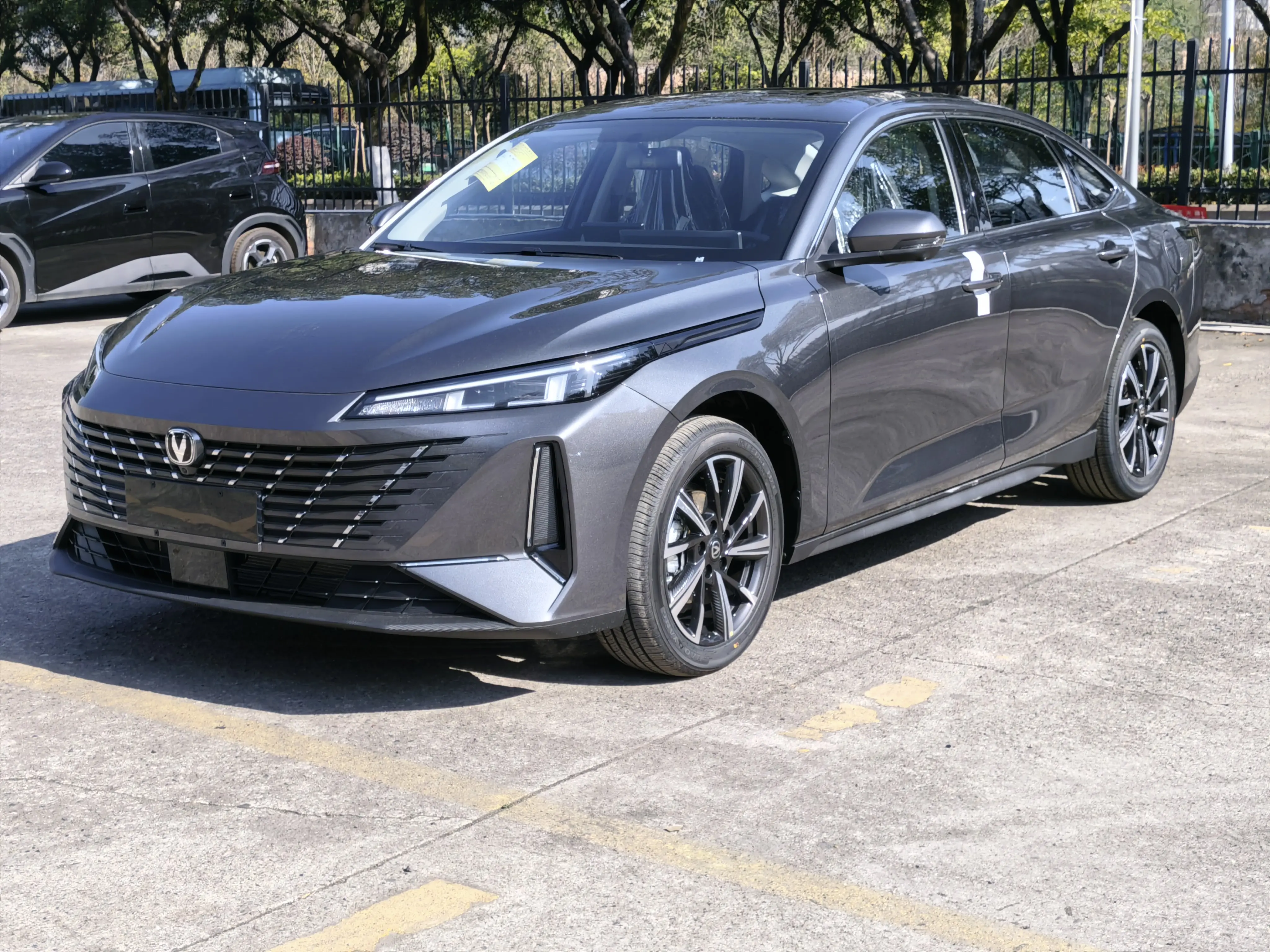 Changan Escape  из Китая