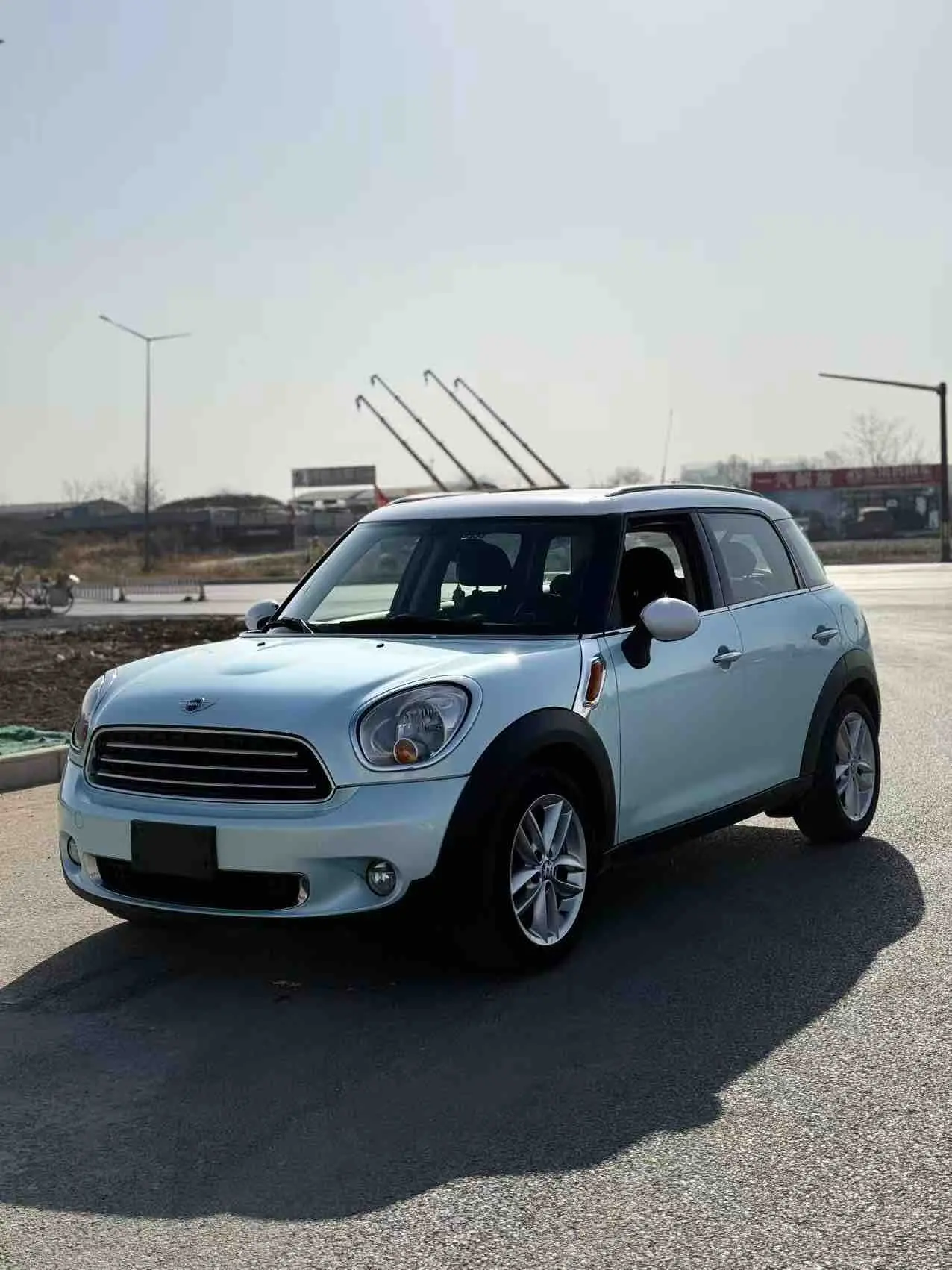 MINI COUNTRYMAN